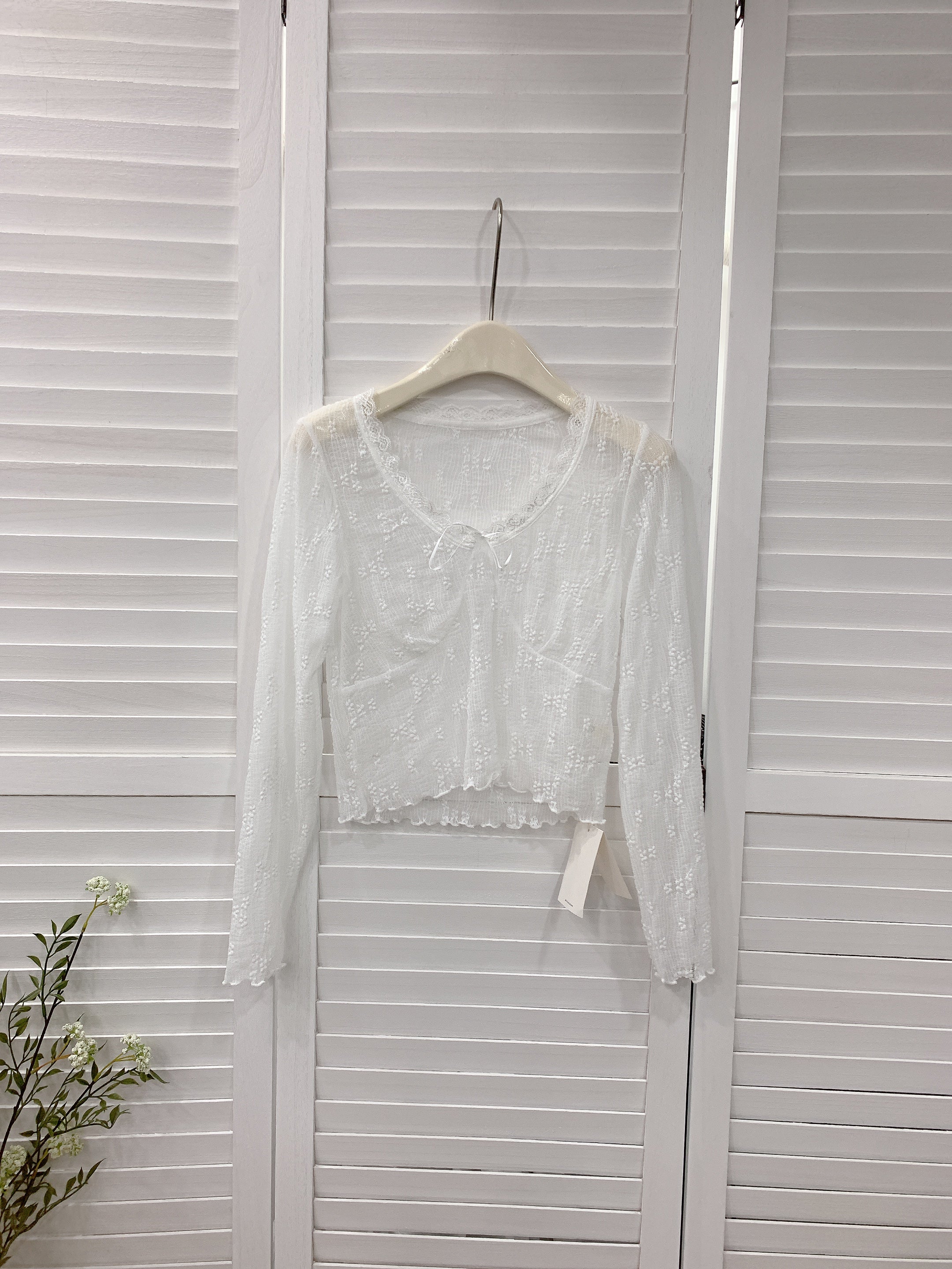 HELLO MILK TEE- 86220 蕾絲上衣