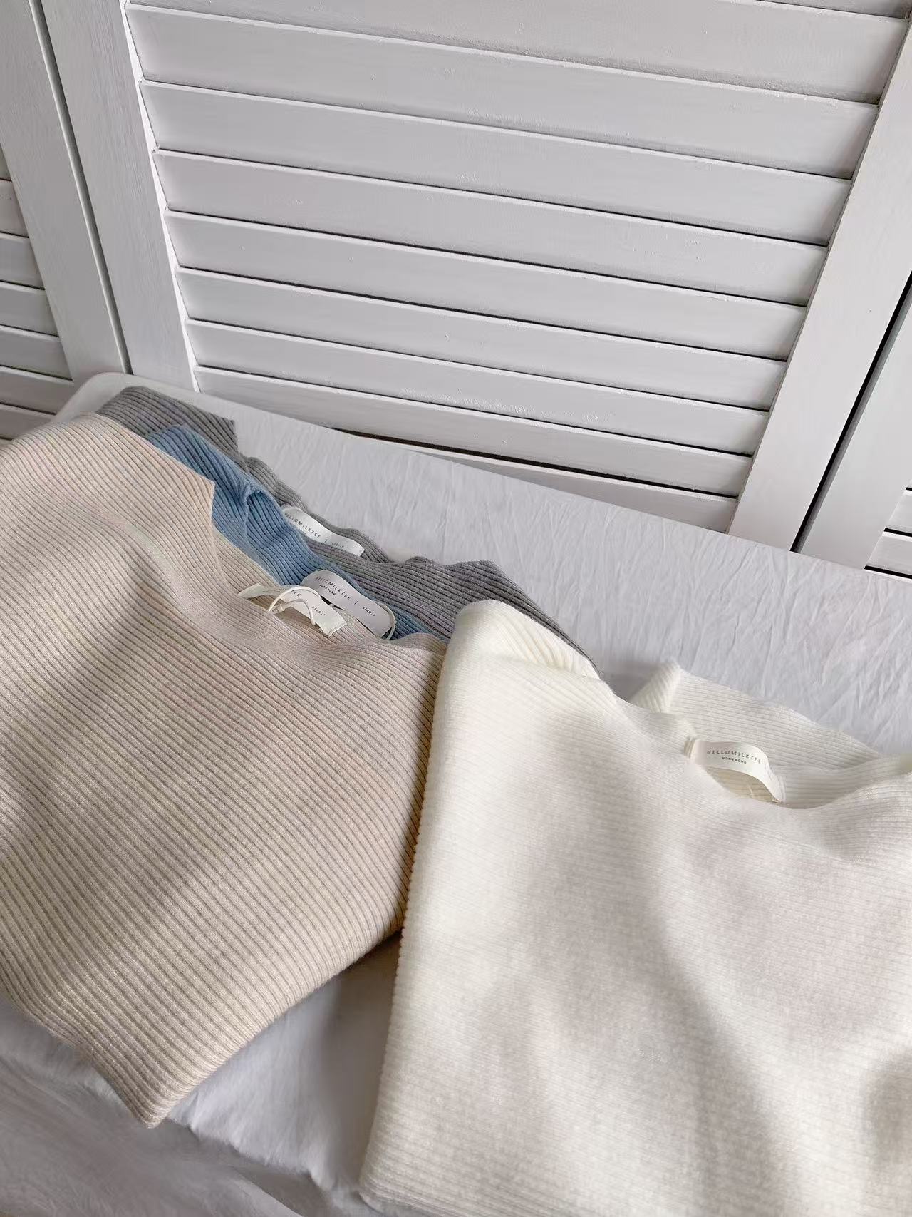 HELLO MILK TEE- 86185 旁扣子小衫