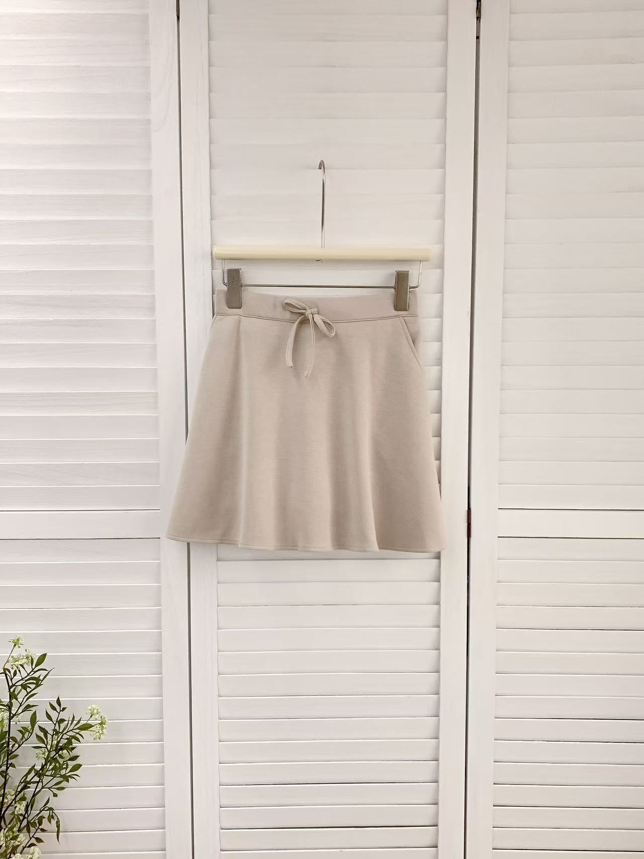 HELLO MILK TEE- 86252 韓系短裙