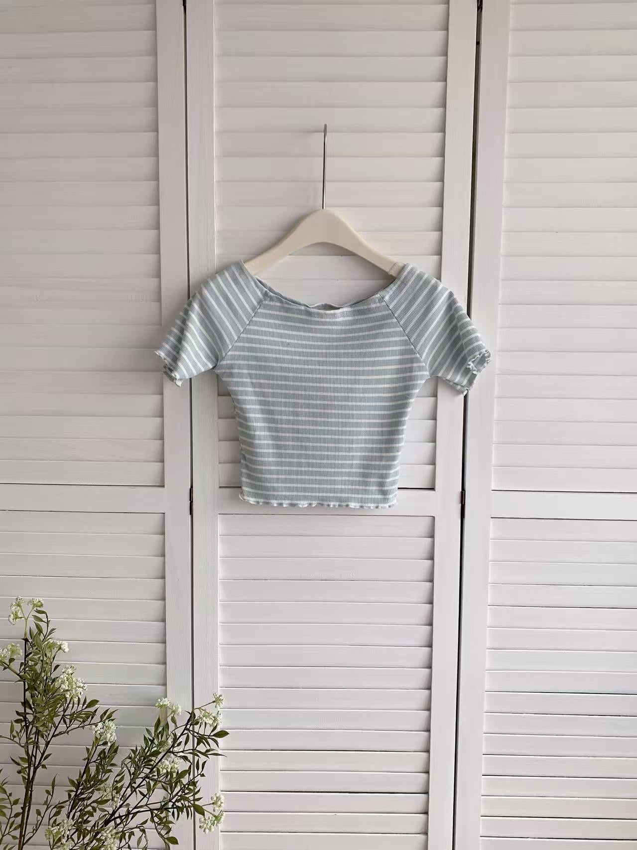 HELLO MILK TEE- 86244 條紋上衣