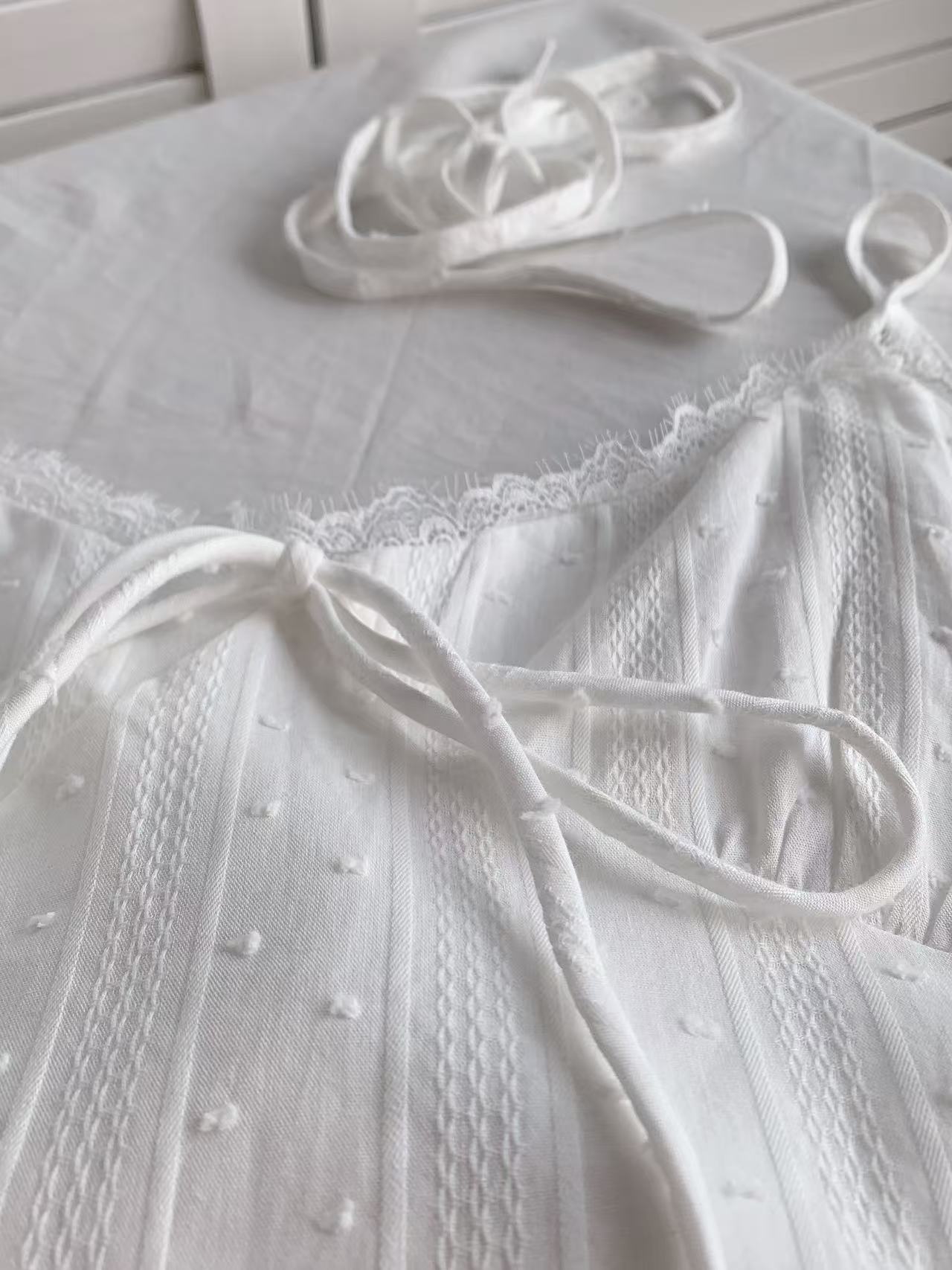 HELLO MILK TEE- 86283 法式吊帶裙