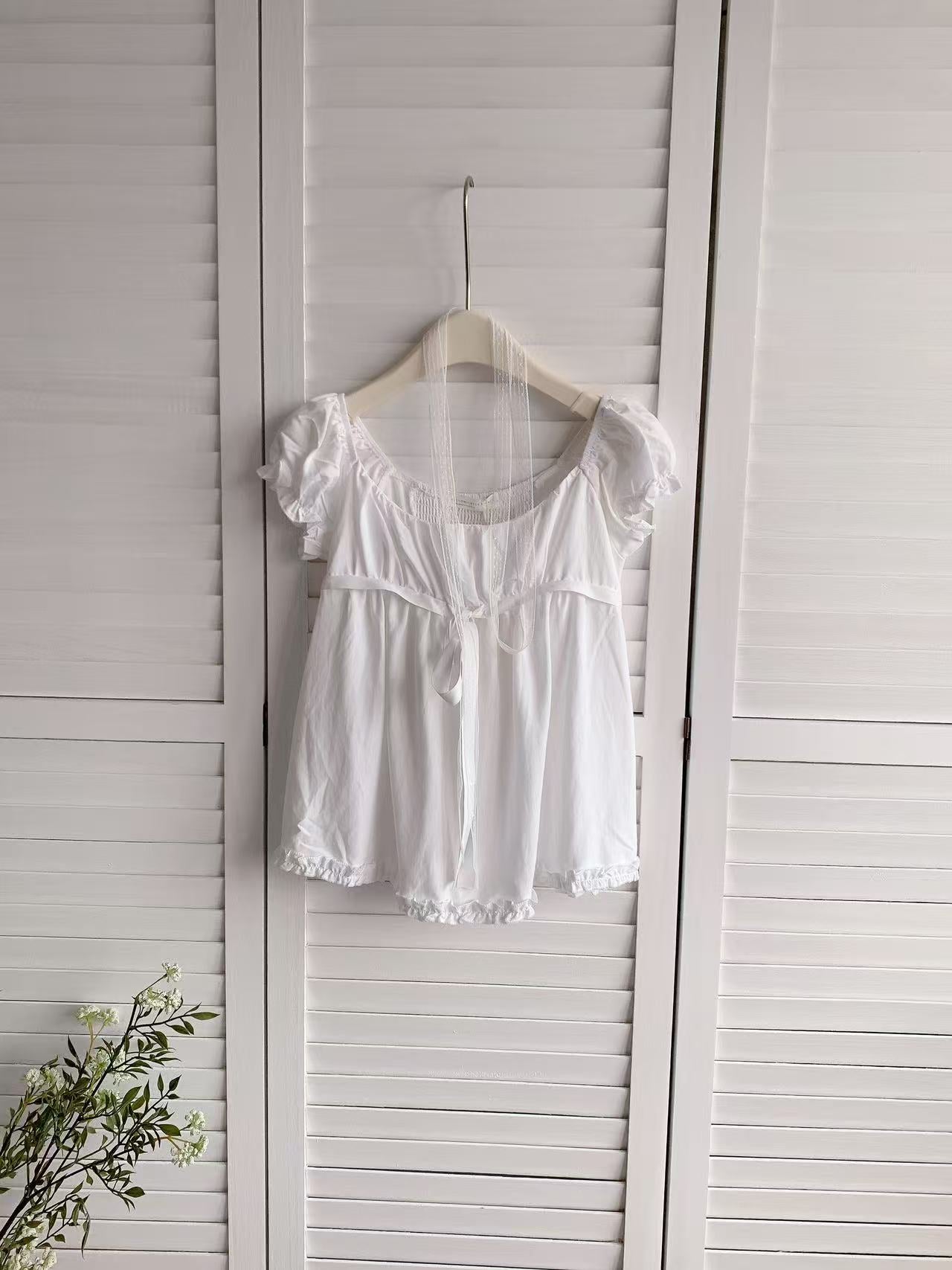 HELLO MILK TEE- 86262 蕾絲上衣