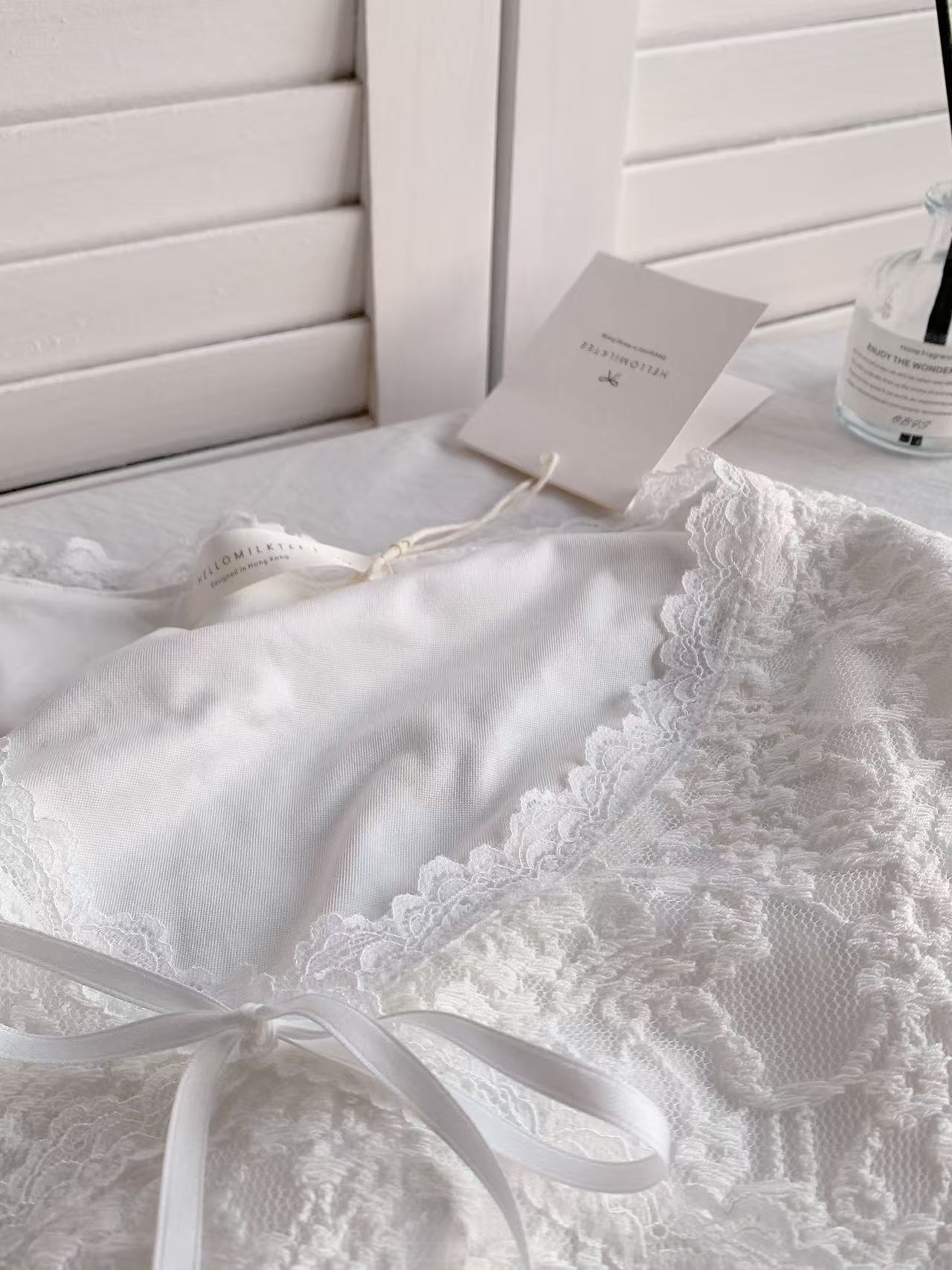 HELLO MILK TEE- 86316 重工短袖