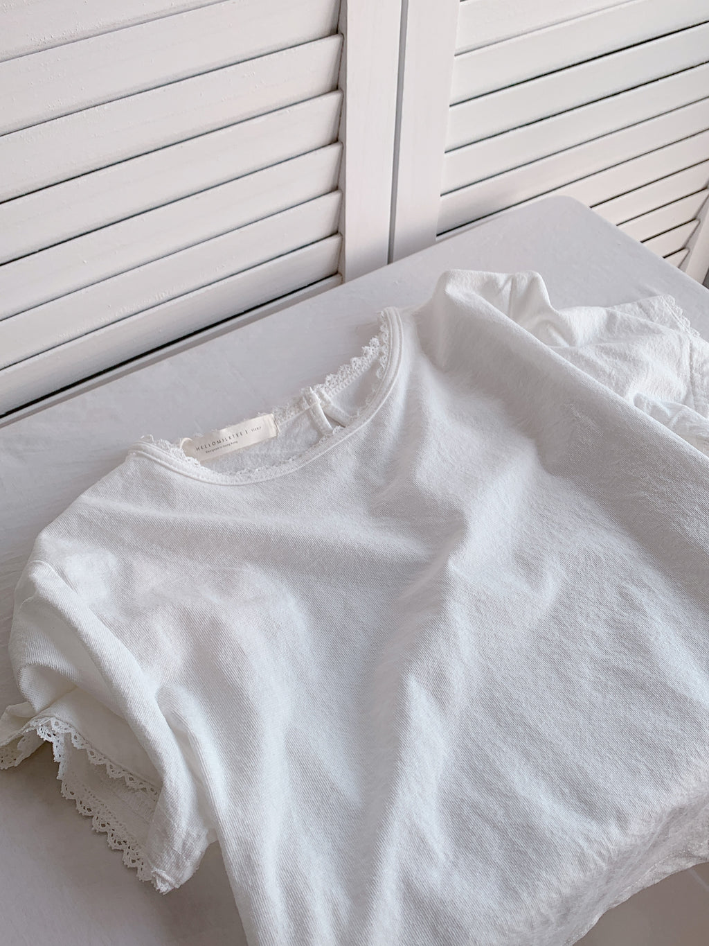 HELLO MILK TEE- 86313 花邊短袖