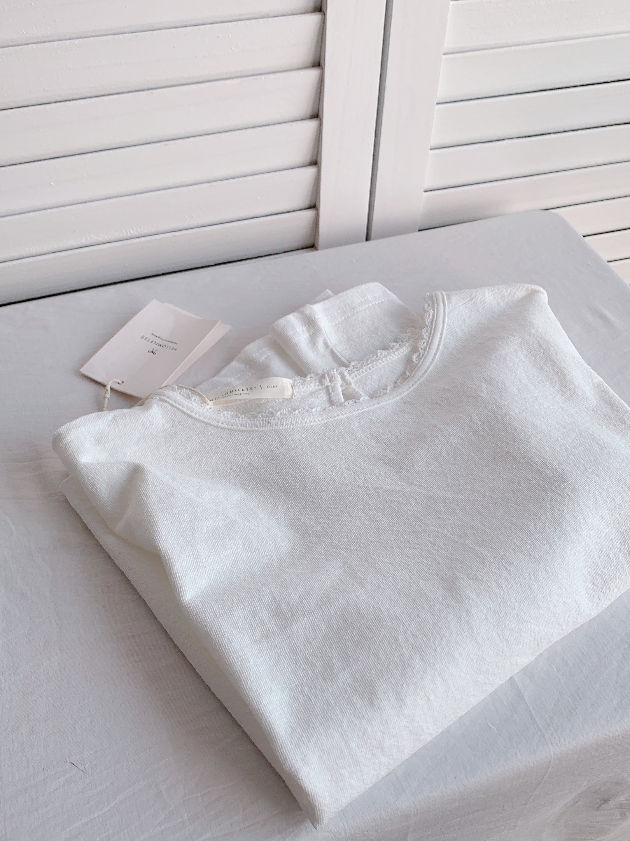 HELLO MILK TEE- 86313 花邊短袖