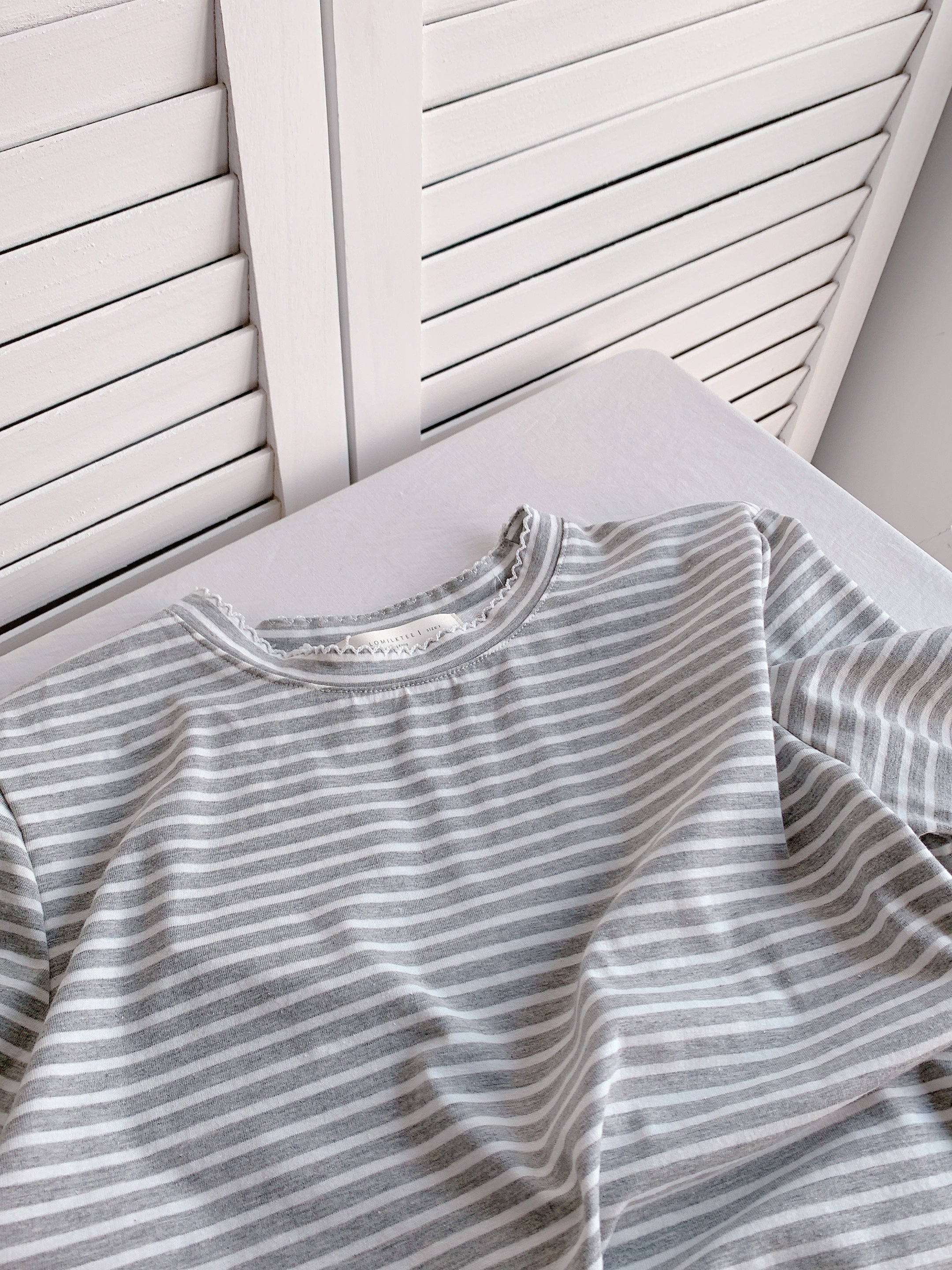 HELLO MILK TEE- 86317 條紋短袖