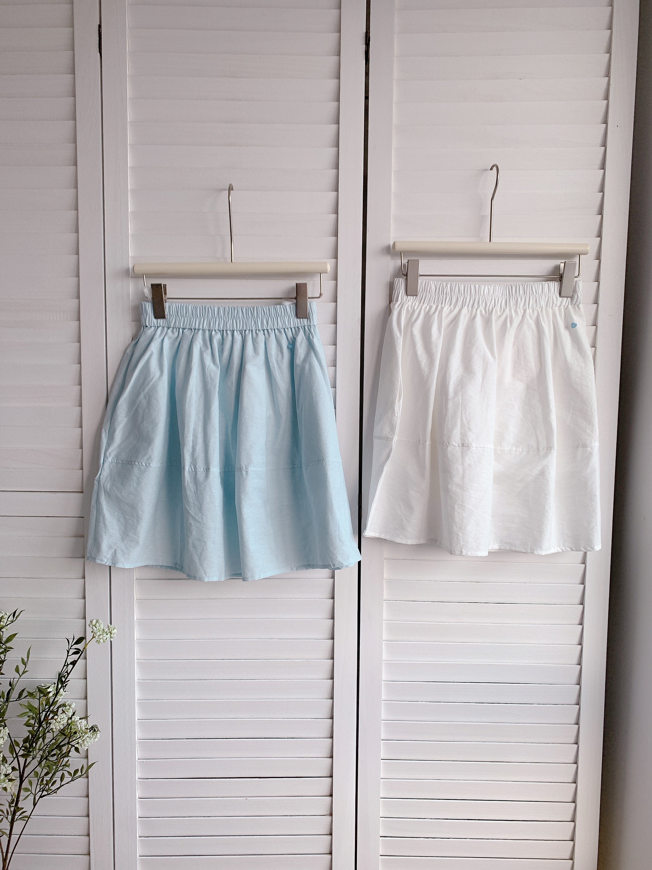 HELLO MILK TEE- 86278 純色短裙