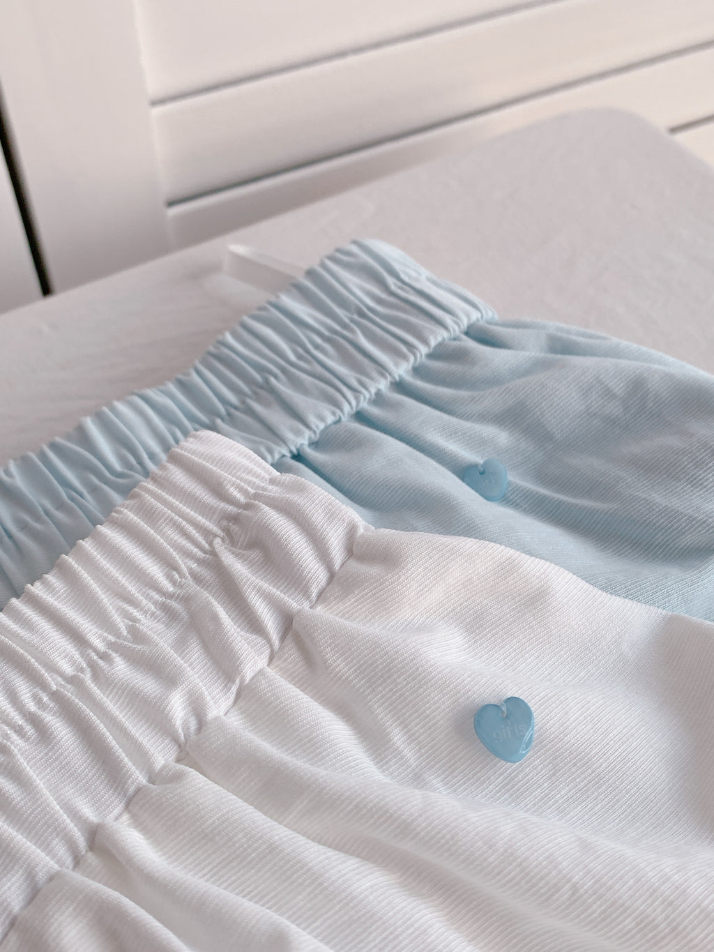 HELLO MILK TEE- 86278 純色短裙