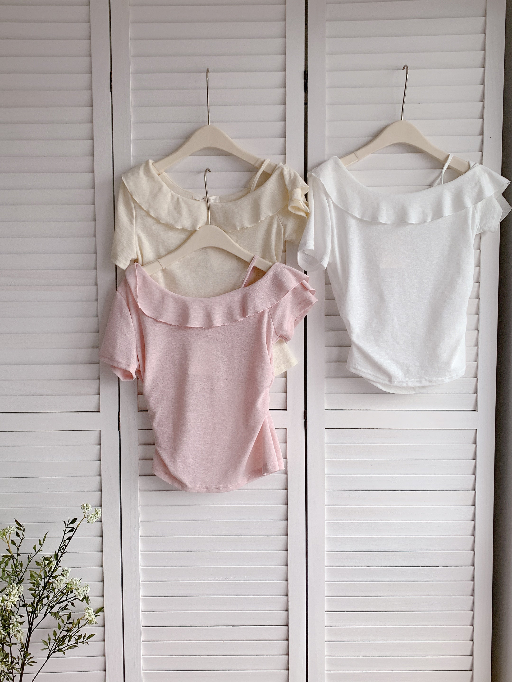 HELLO MILK TEE- 86340  荷葉邊小衫