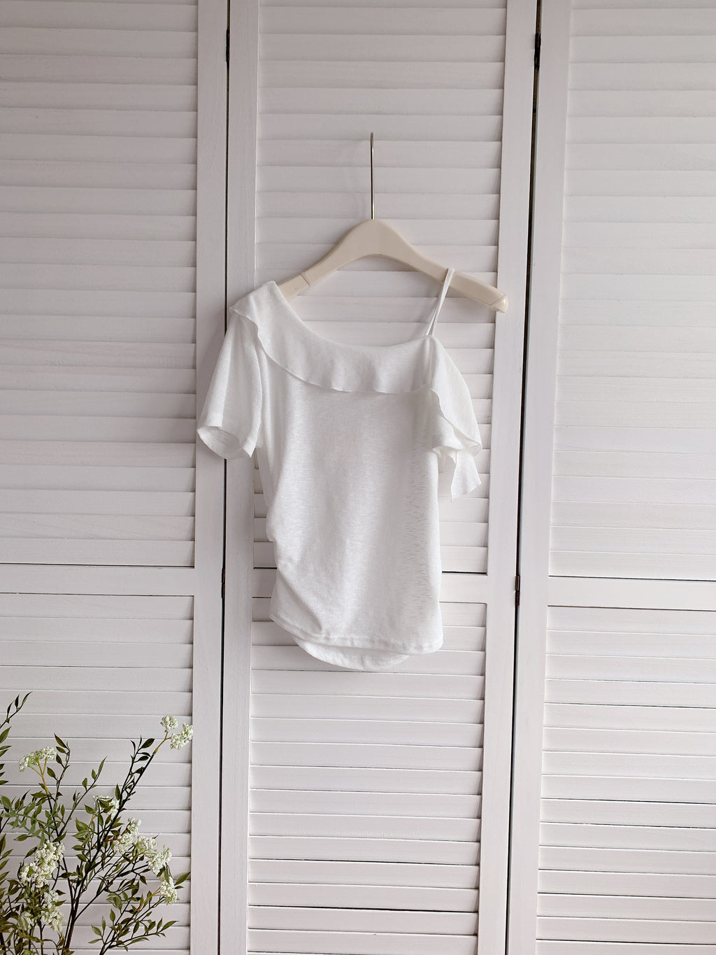 HELLO MILK TEE- 86340  荷葉邊小衫