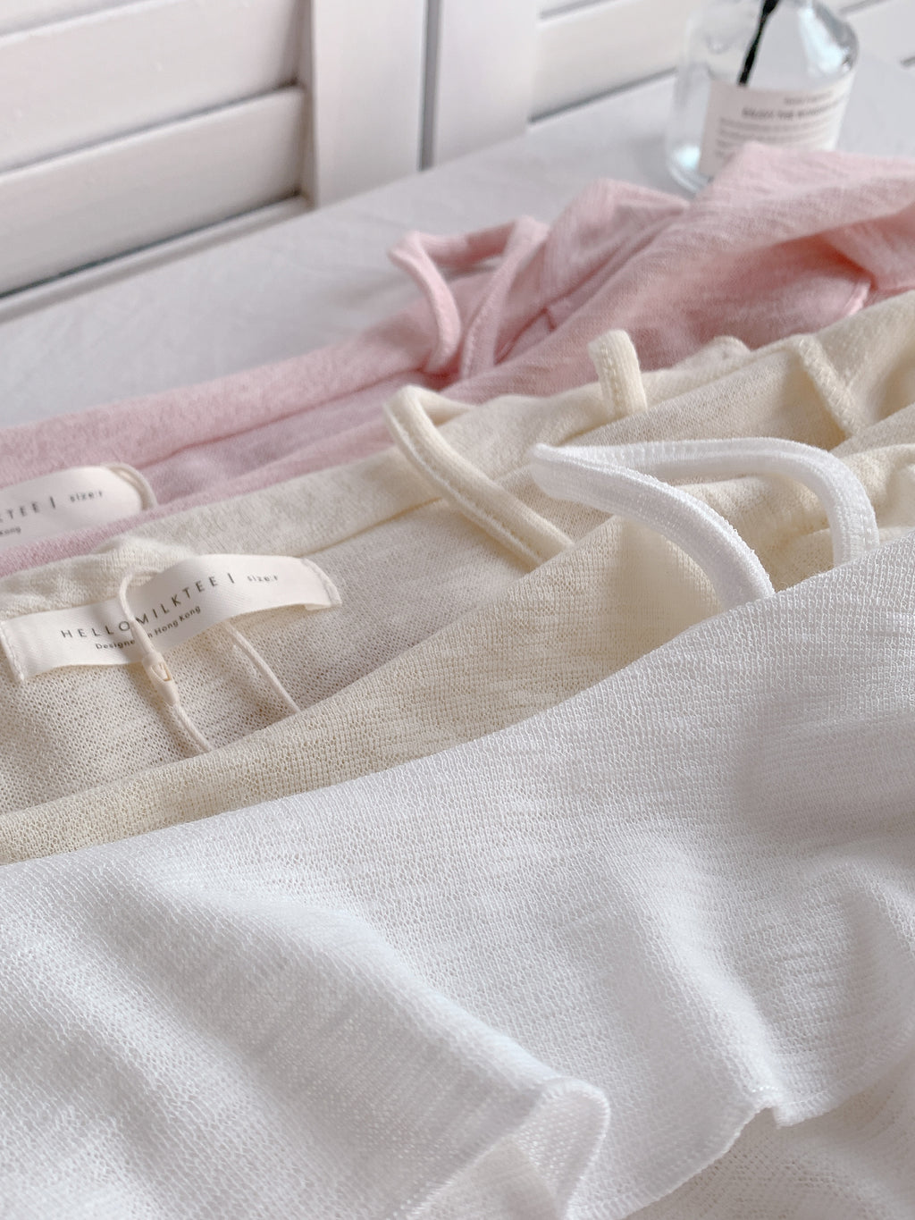 HELLO MILK TEE- 86340  荷葉邊小衫