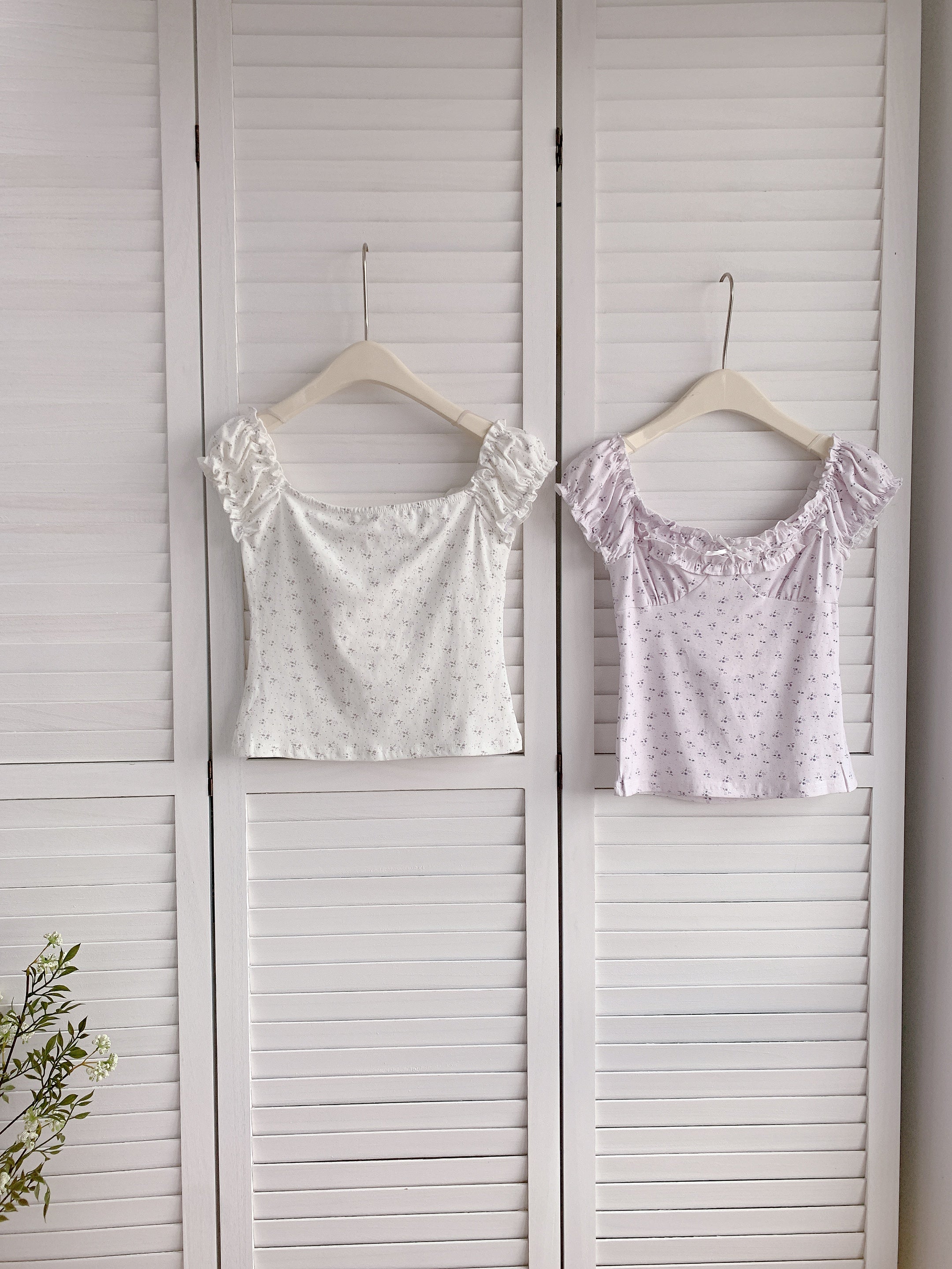 HELLO MILK TEE- 86347  碎花上衣