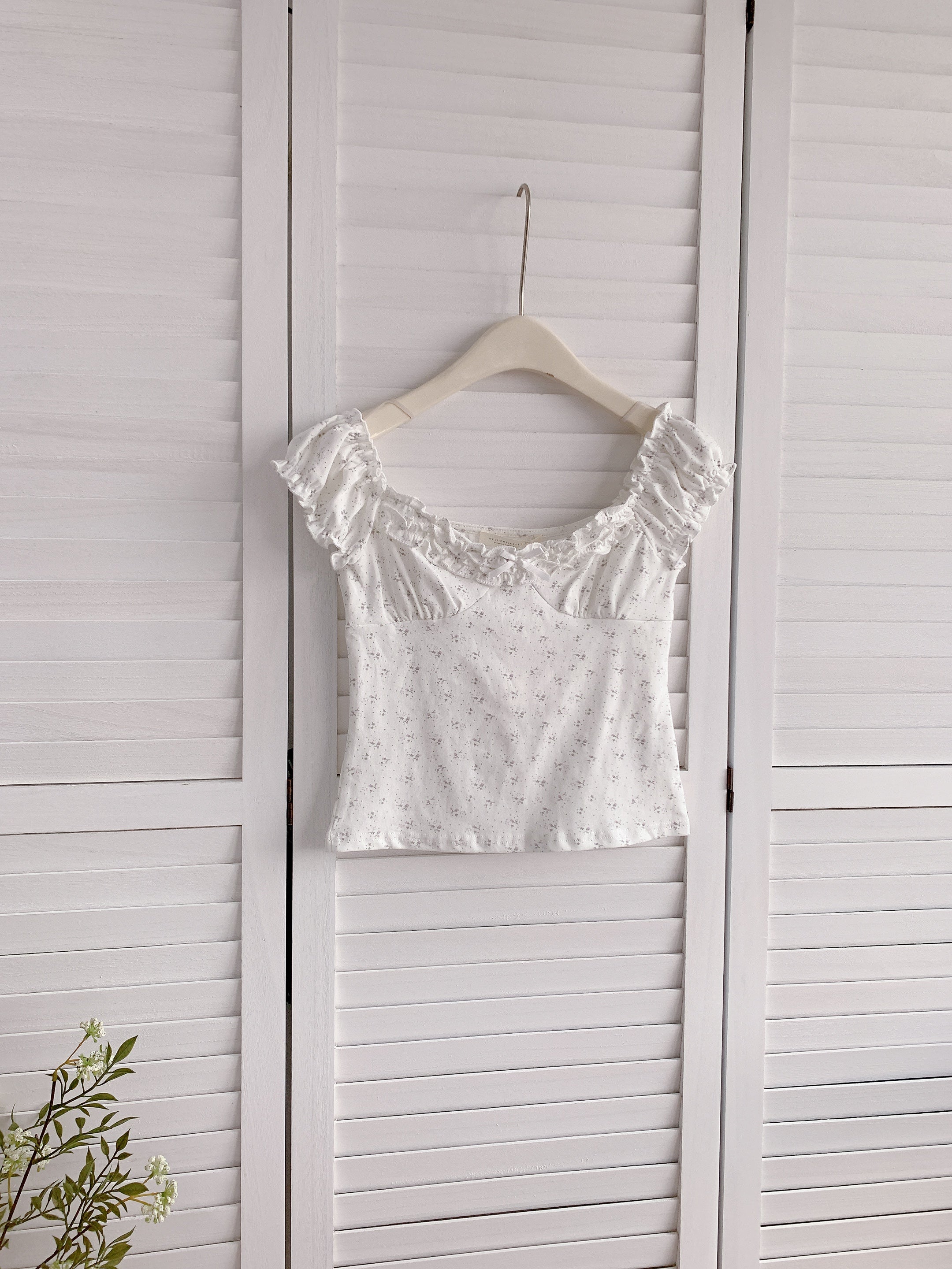 HELLO MILK TEE- 86347  碎花上衣