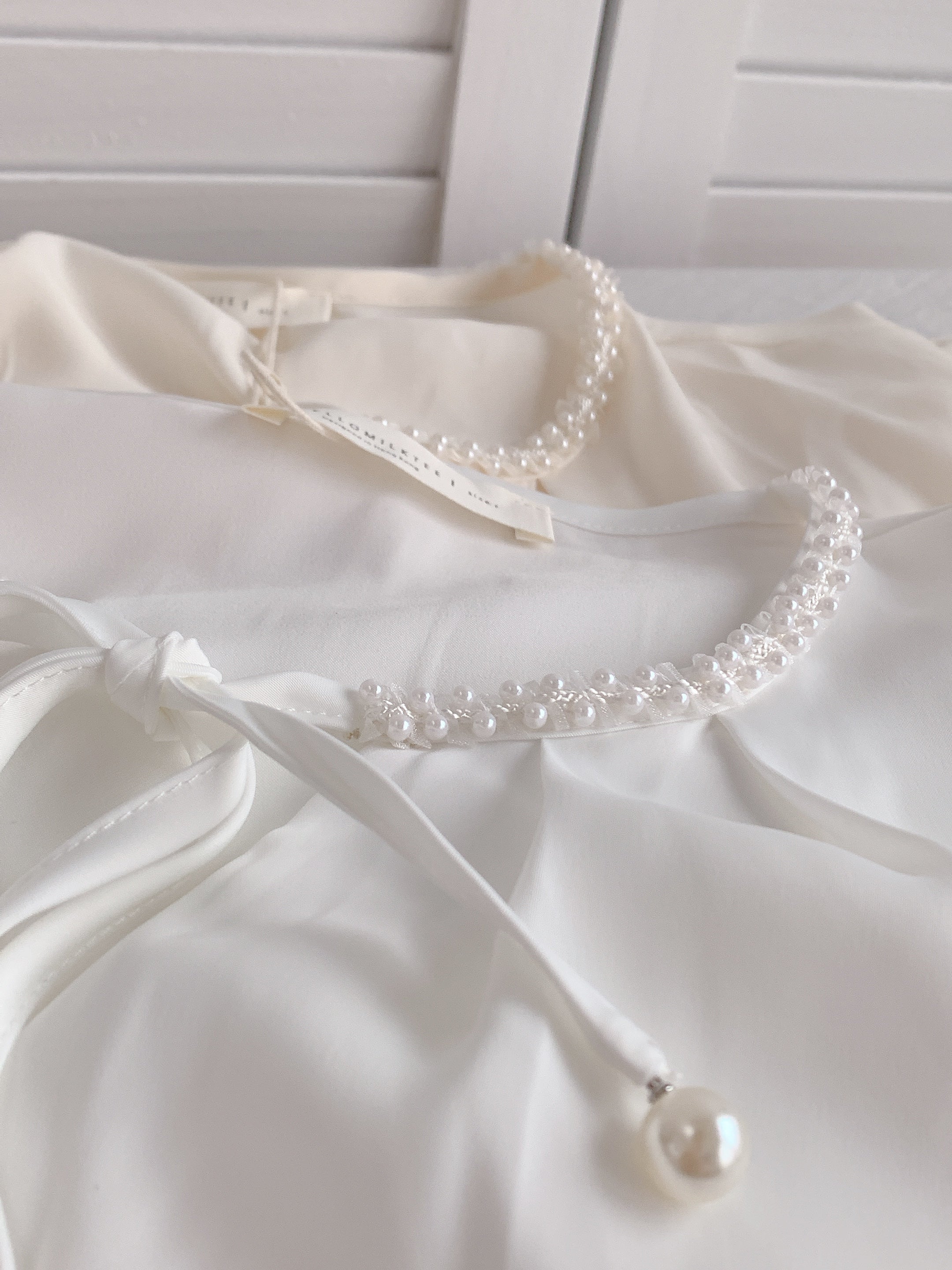 HELLO MILK TEE- 86331  系帶小衫