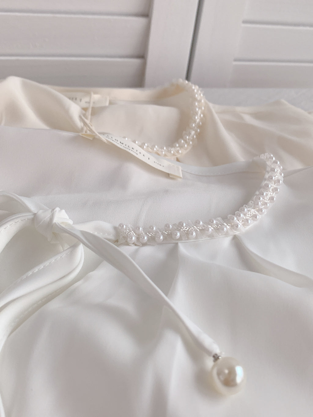 HELLO MILK TEE- 86331  系帶小衫