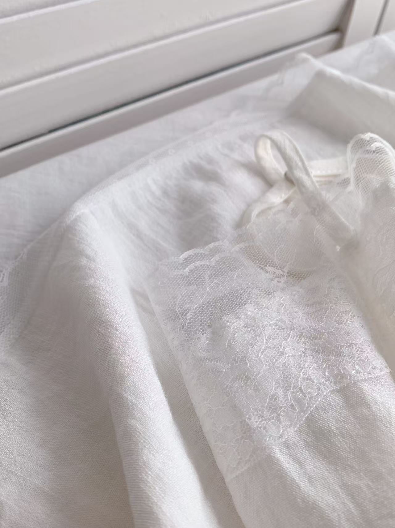 HELLO MILK TEE- 86392 簡約吊帶裙