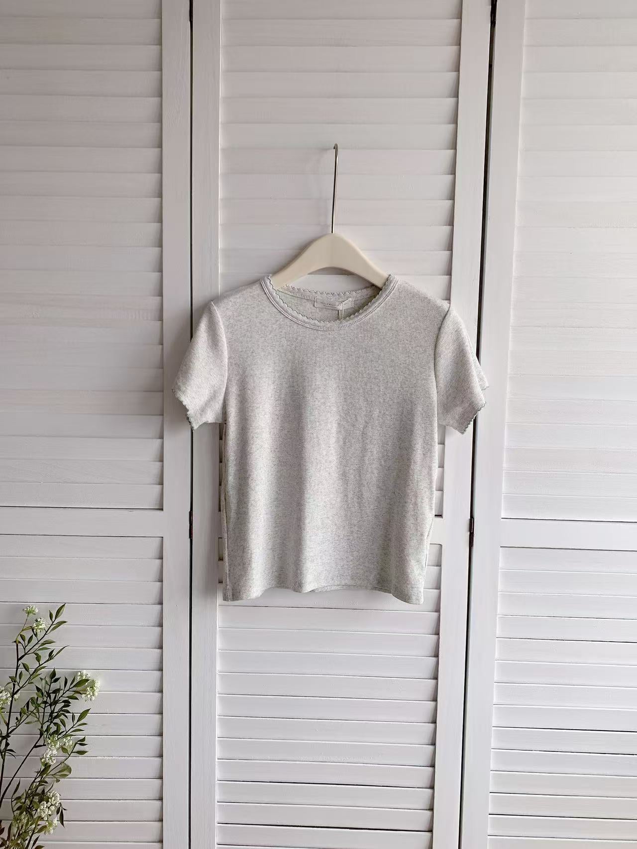 HELLO MILK TEE- 86398 花邊短袖