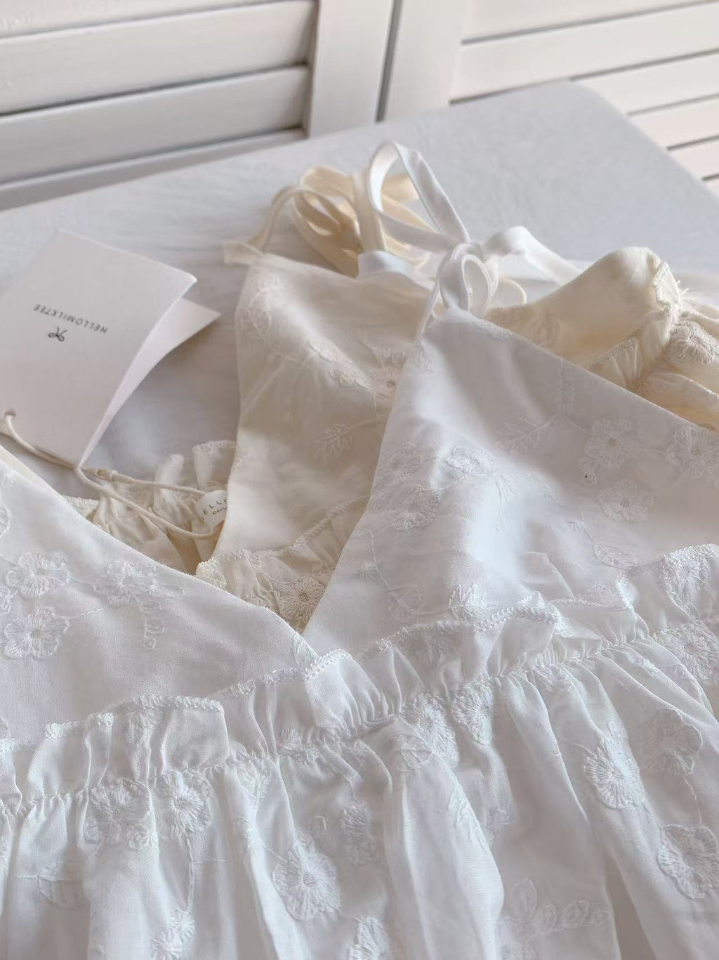 HELLO MILK TEE- 86376 提花吊帶衫