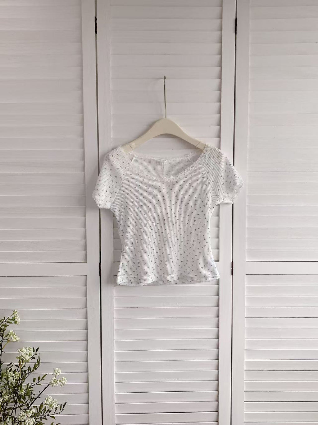 HELLO MILK TEE- 86432 碎花小衫