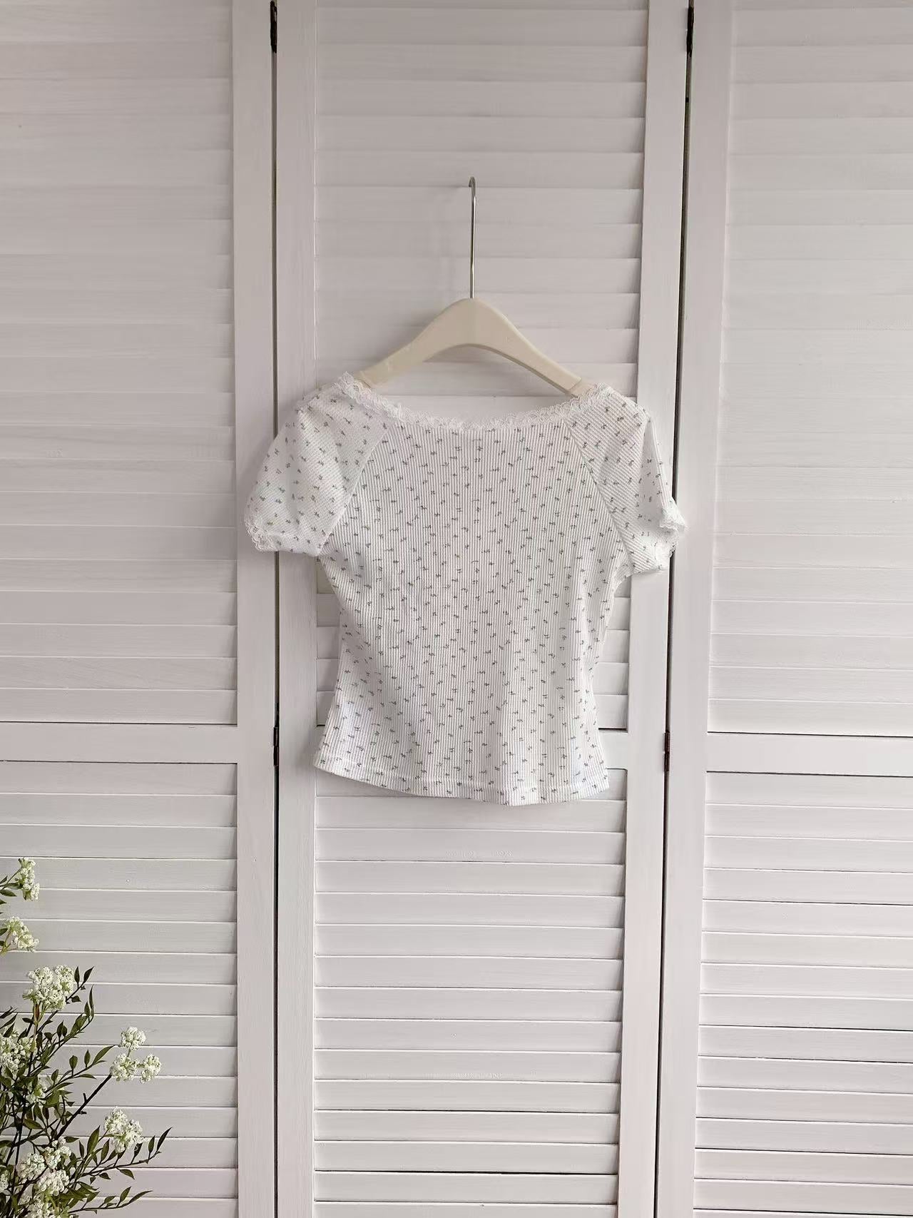 HELLO MILK TEE- 86432 碎花小衫