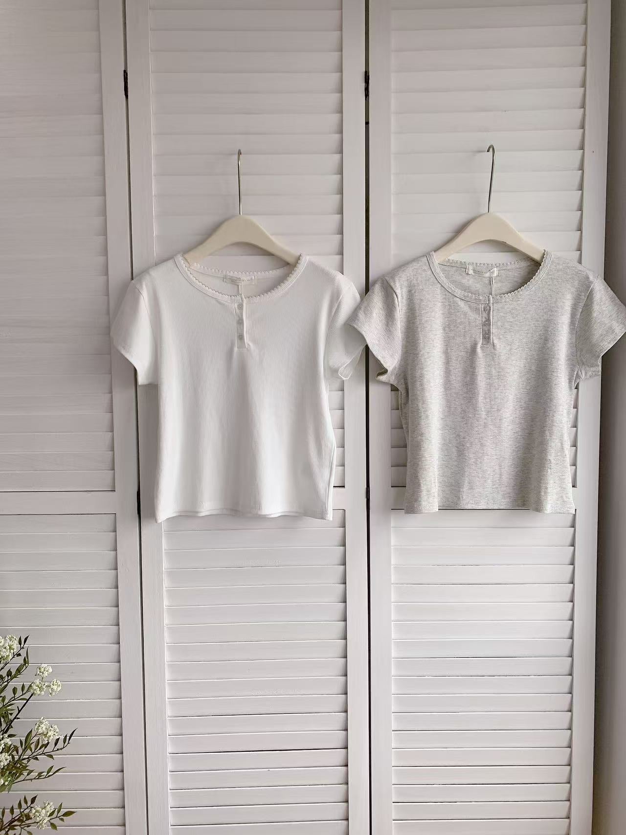 HELLO MILK TEE- 86374 開扣短袖