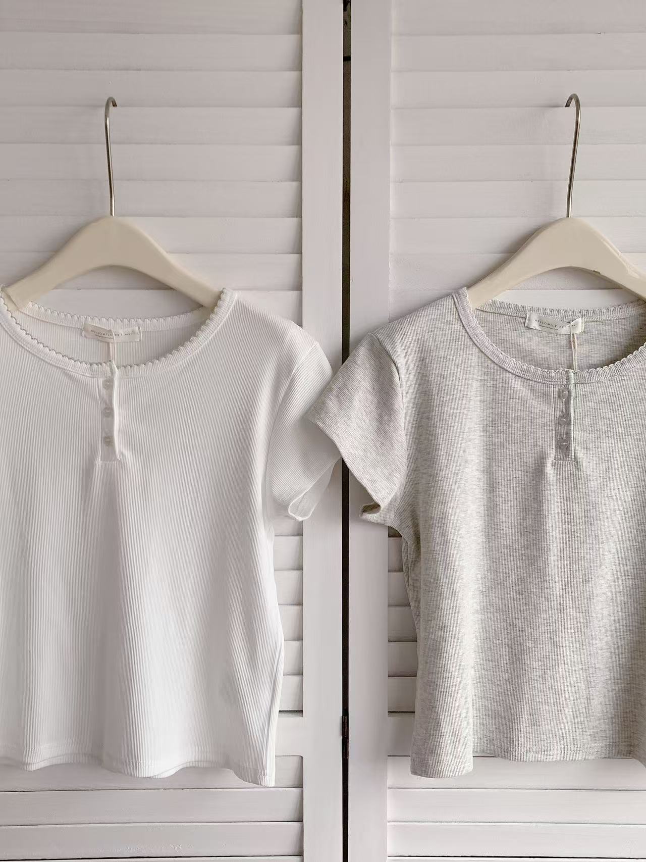 HELLO MILK TEE- 86374 開扣短袖