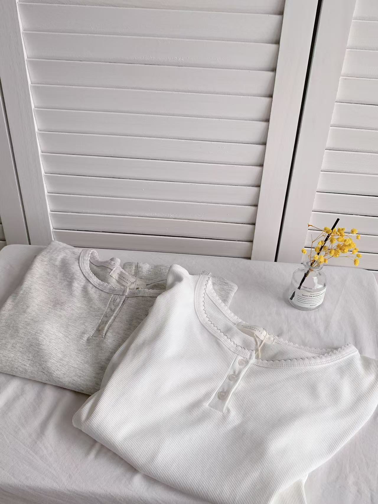 HELLO MILK TEE- 86374 開扣短袖