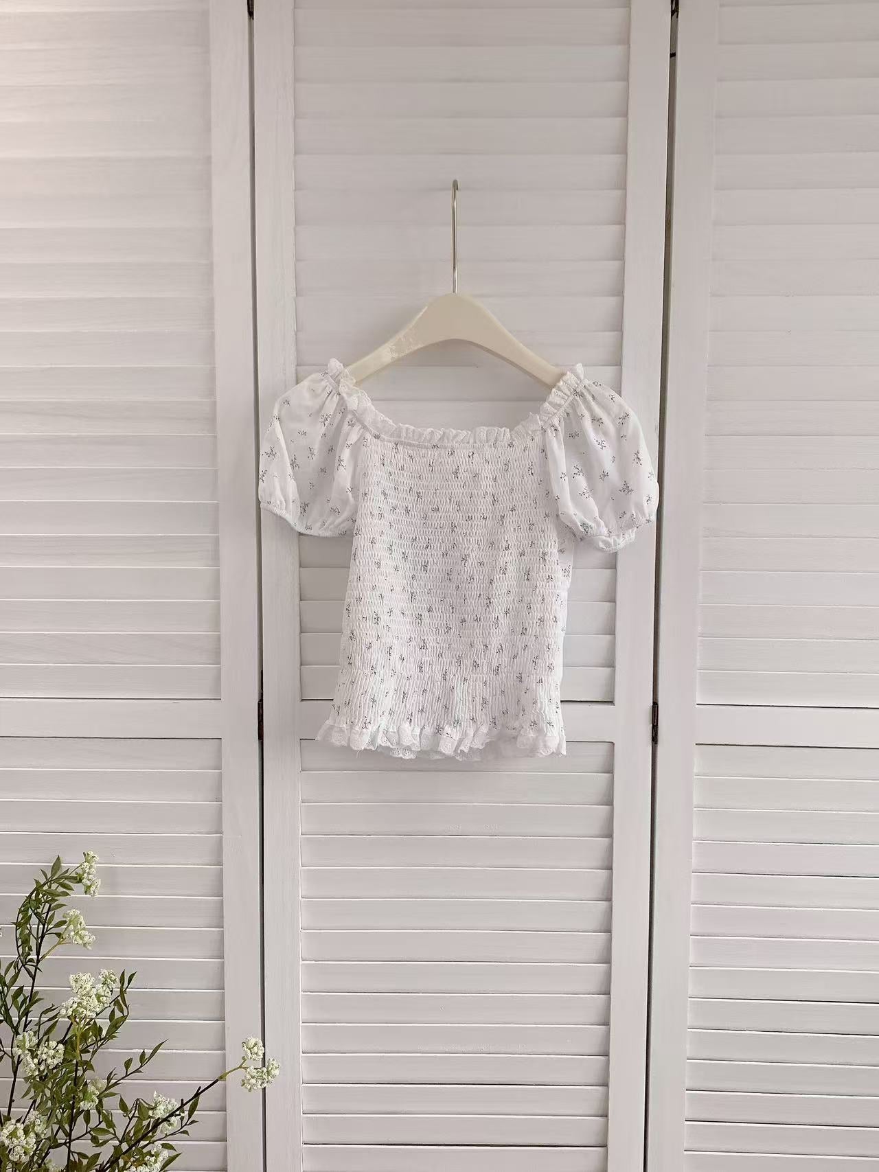 HELLO MILK TEE- 86449 花邊領小衫