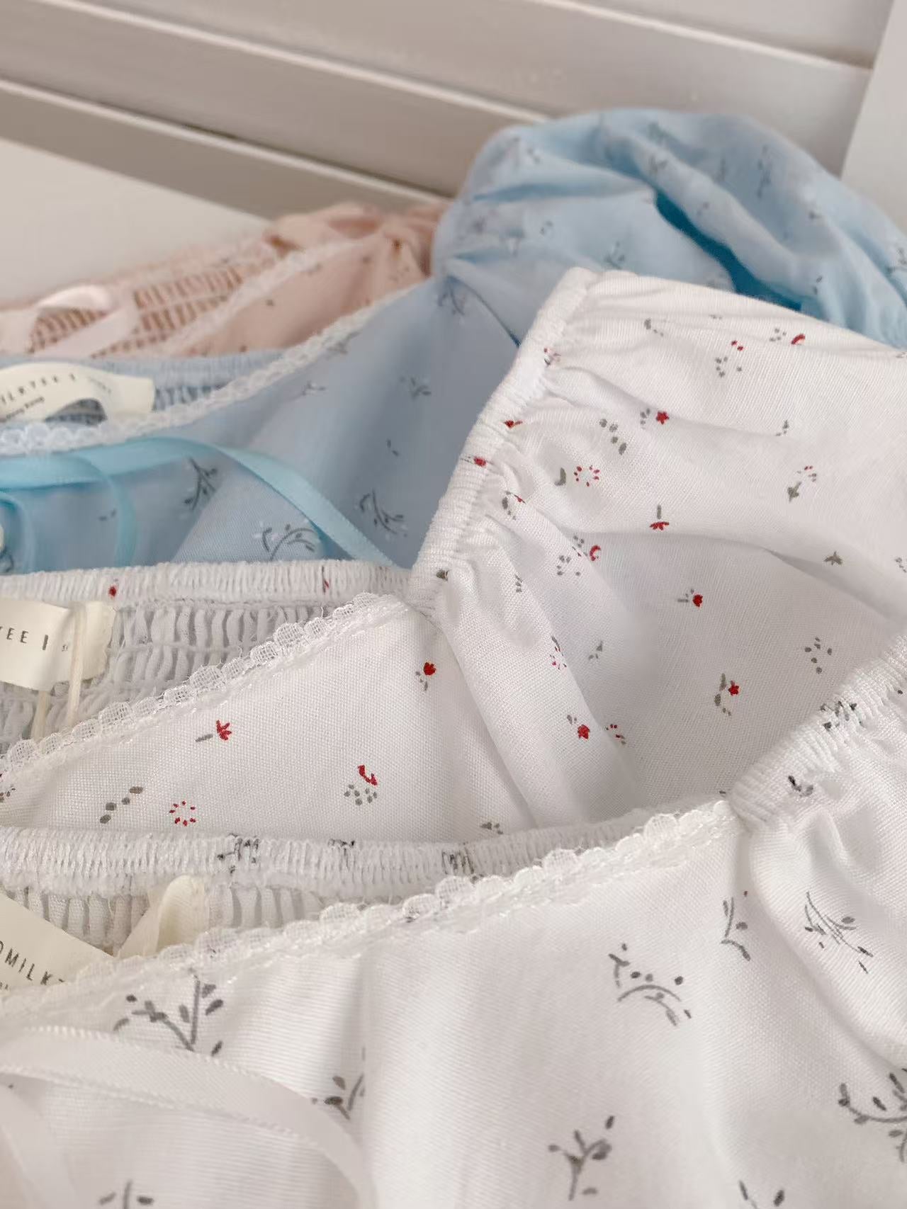 HELLO MILK TEE- 86446 法式小衫