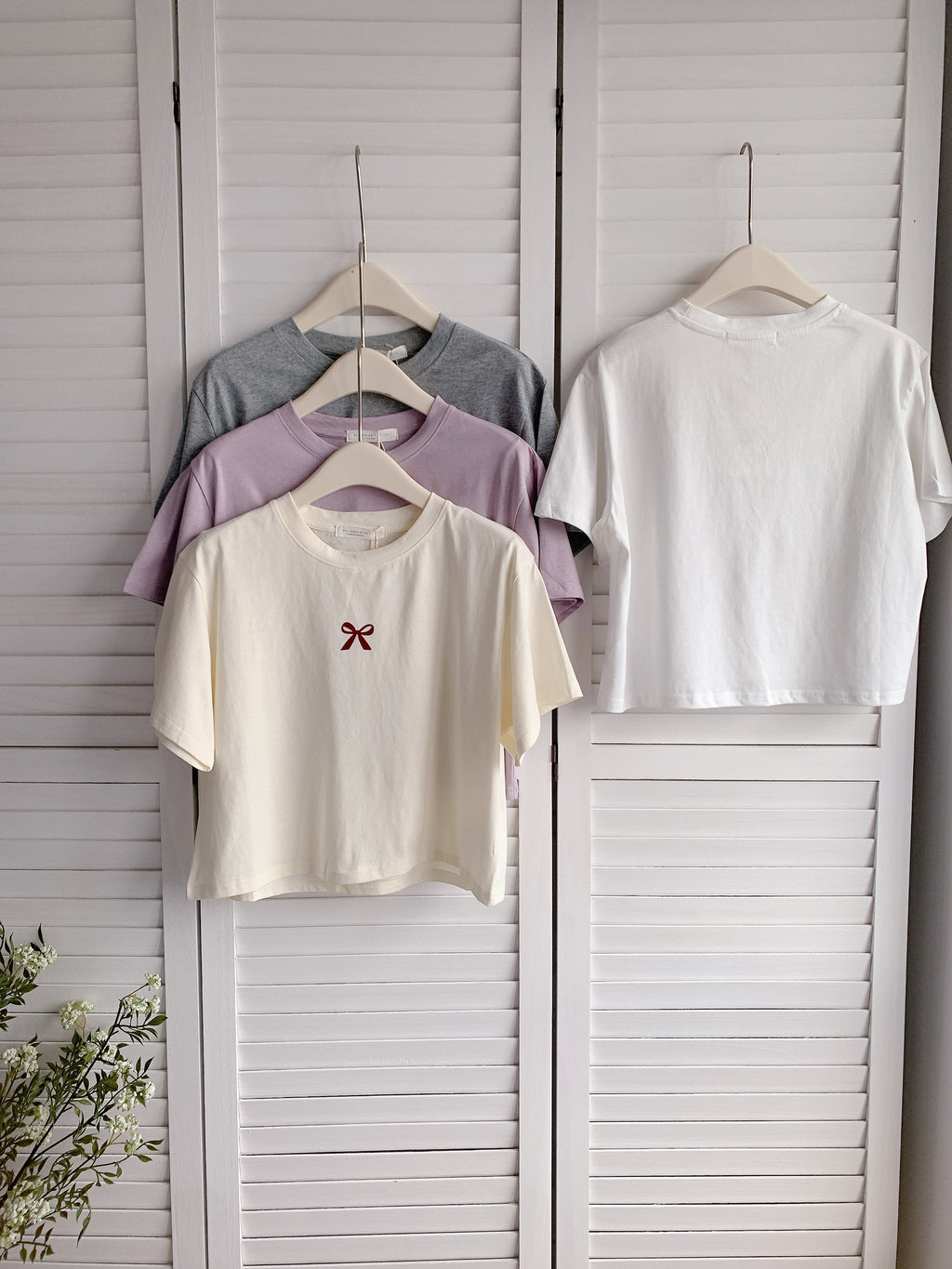 HELLO MILK TEE- 86501  蝴蝶結植絨圖案短袖衫