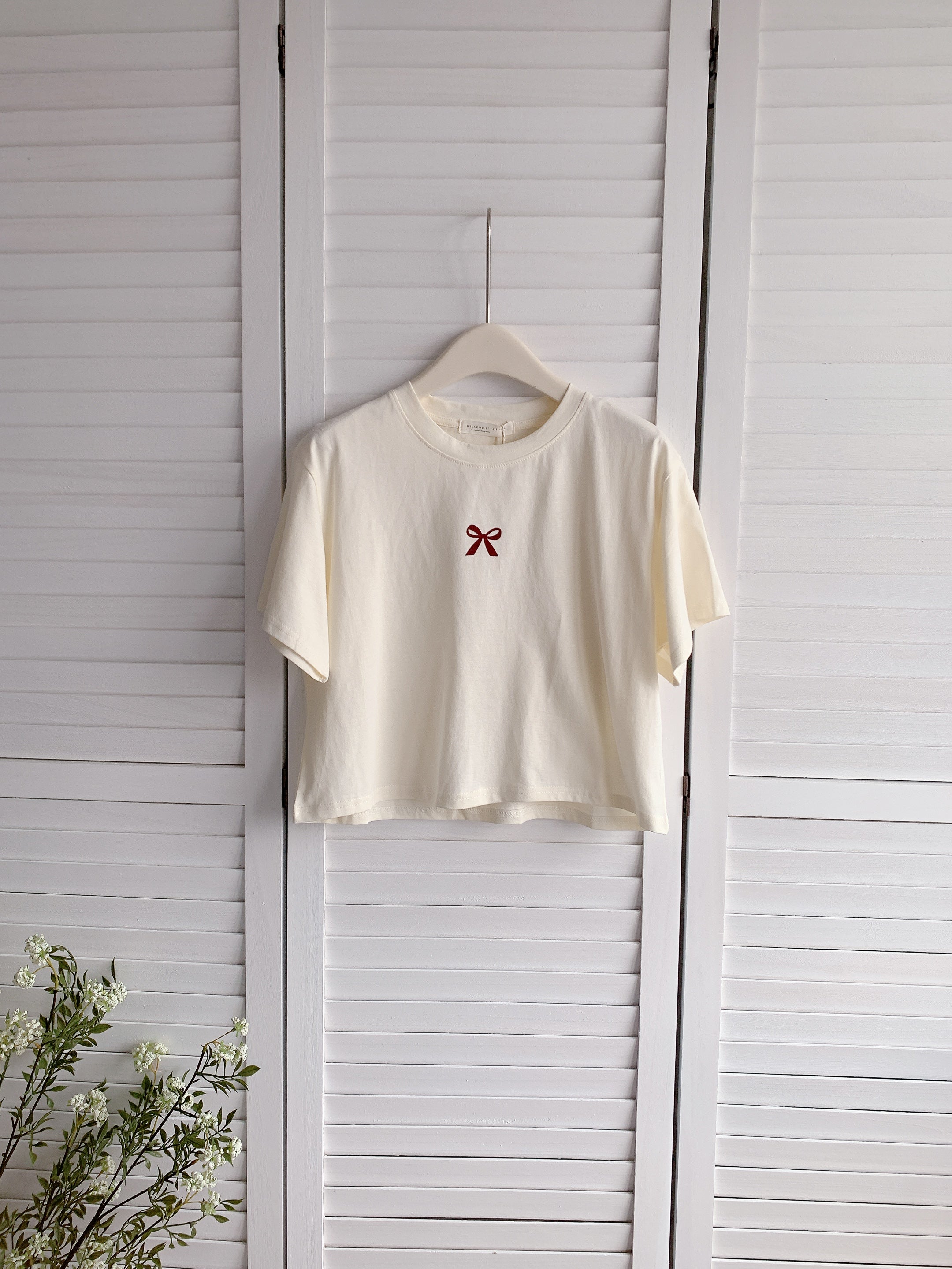 HELLO MILK TEE- 86501  蝴蝶結植絨圖案短袖衫
