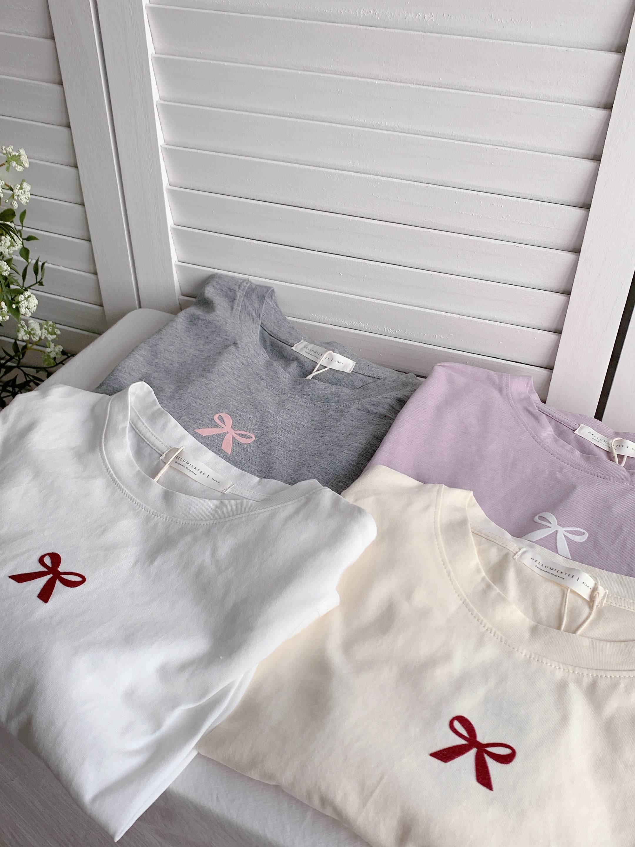 HELLO MILK TEE- 86501  蝴蝶結植絨圖案短袖衫