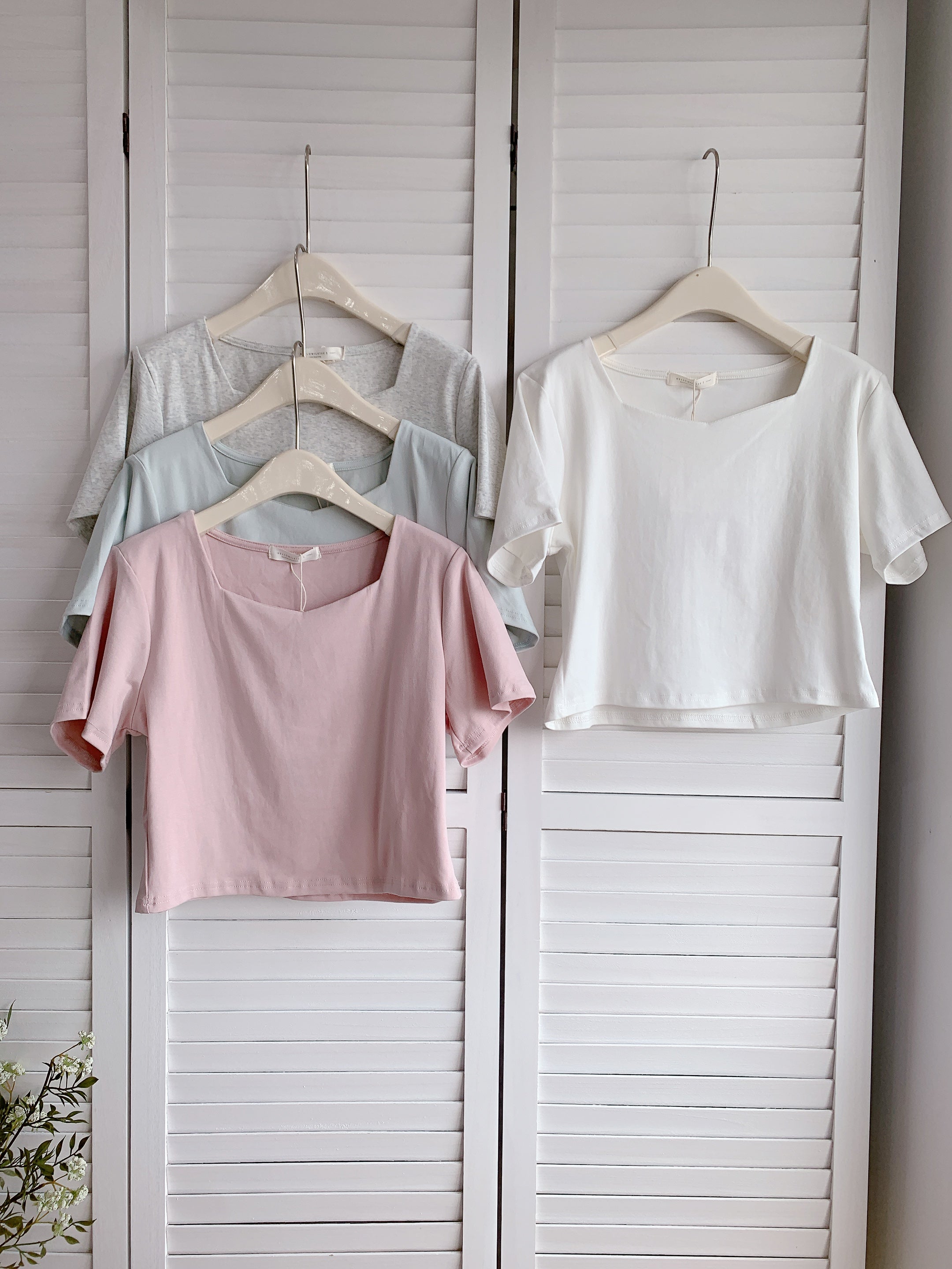 HELLO MILK TEE- 86473  方領上衣