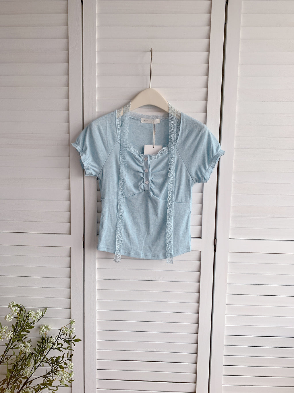 HELLO MILK TEE- 86466  方領蕾絲衫