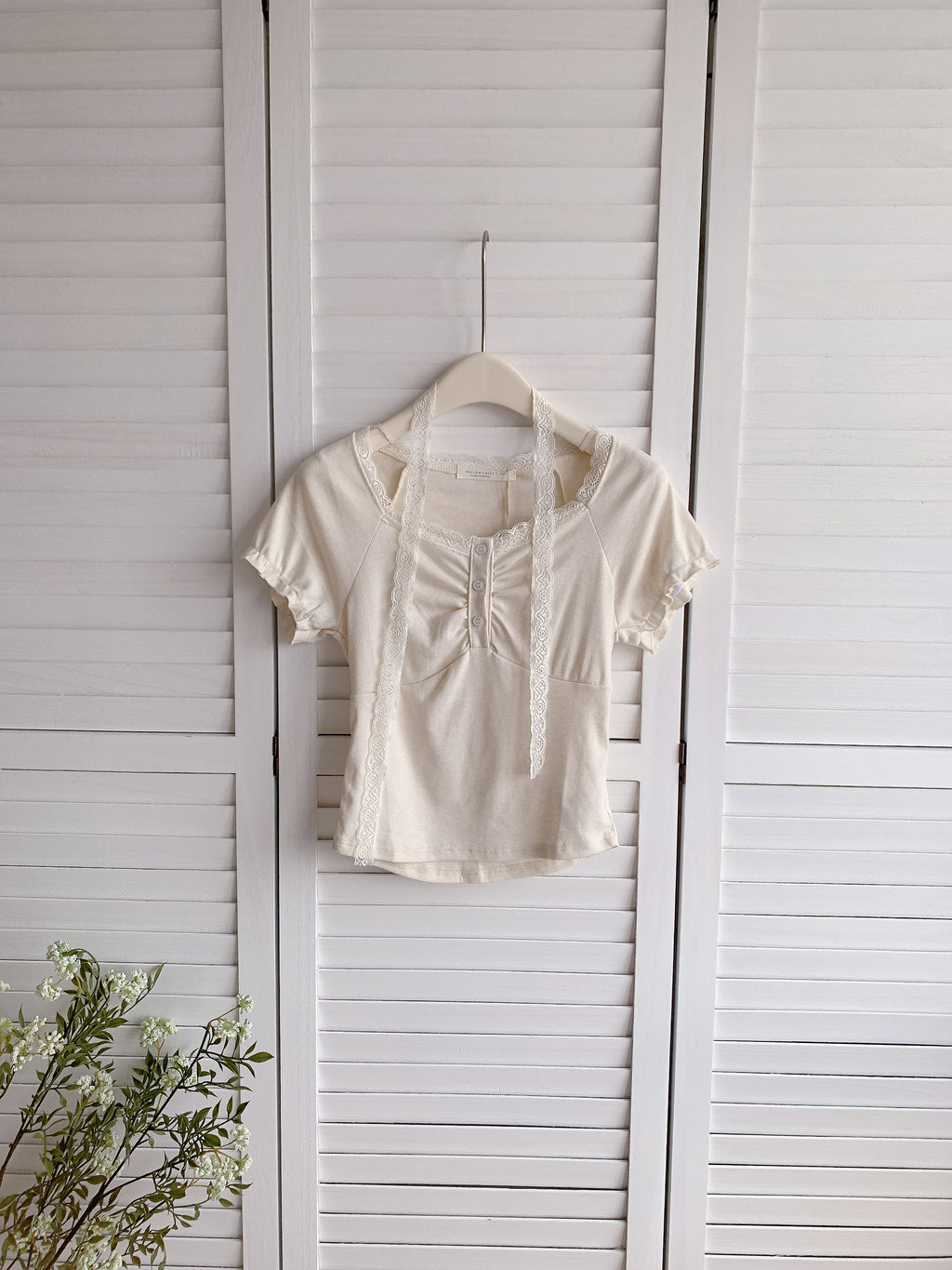 HELLO MILK TEE- 86466  方領蕾絲衫