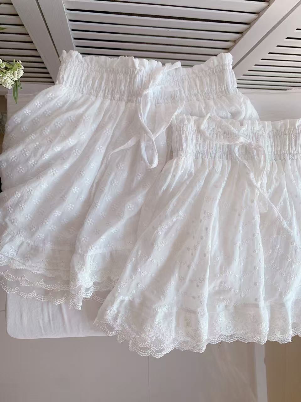 HELLO MILK TEE- 86491  花邊半裙