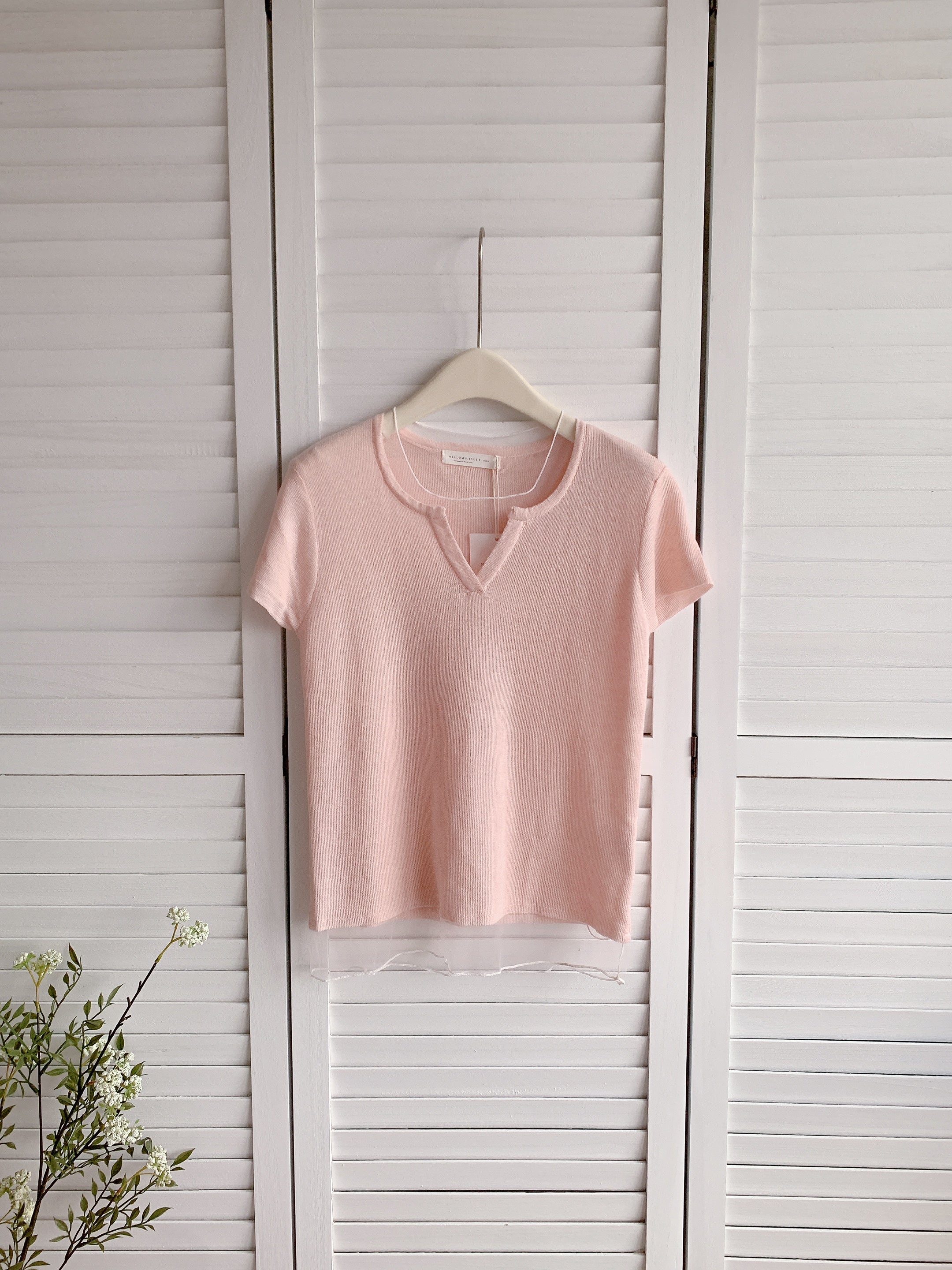 HELLO MILK TEE- 86517  V領網紗衫