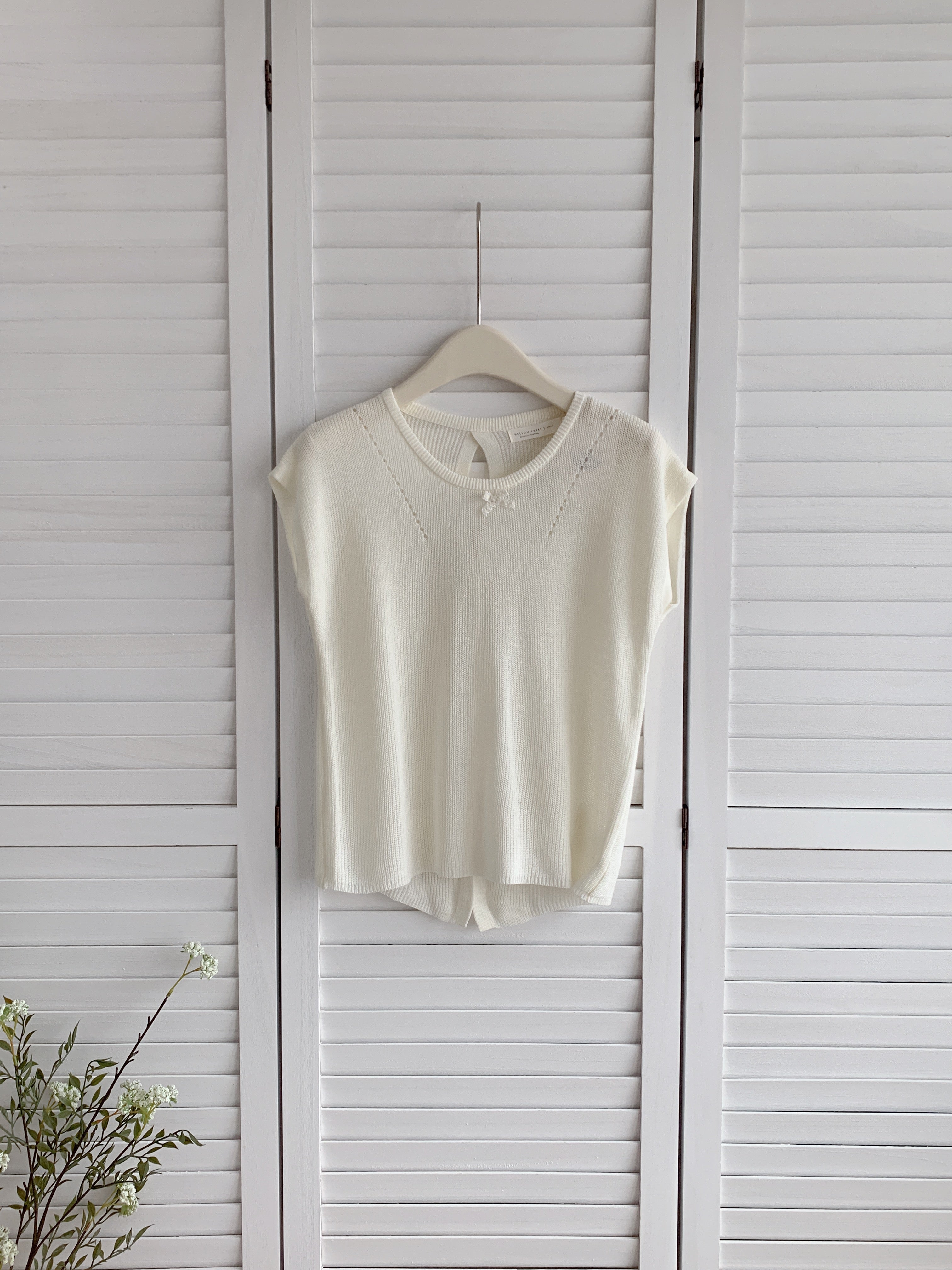 HELLO MILK TEE- 86516  圓領鏤空衫