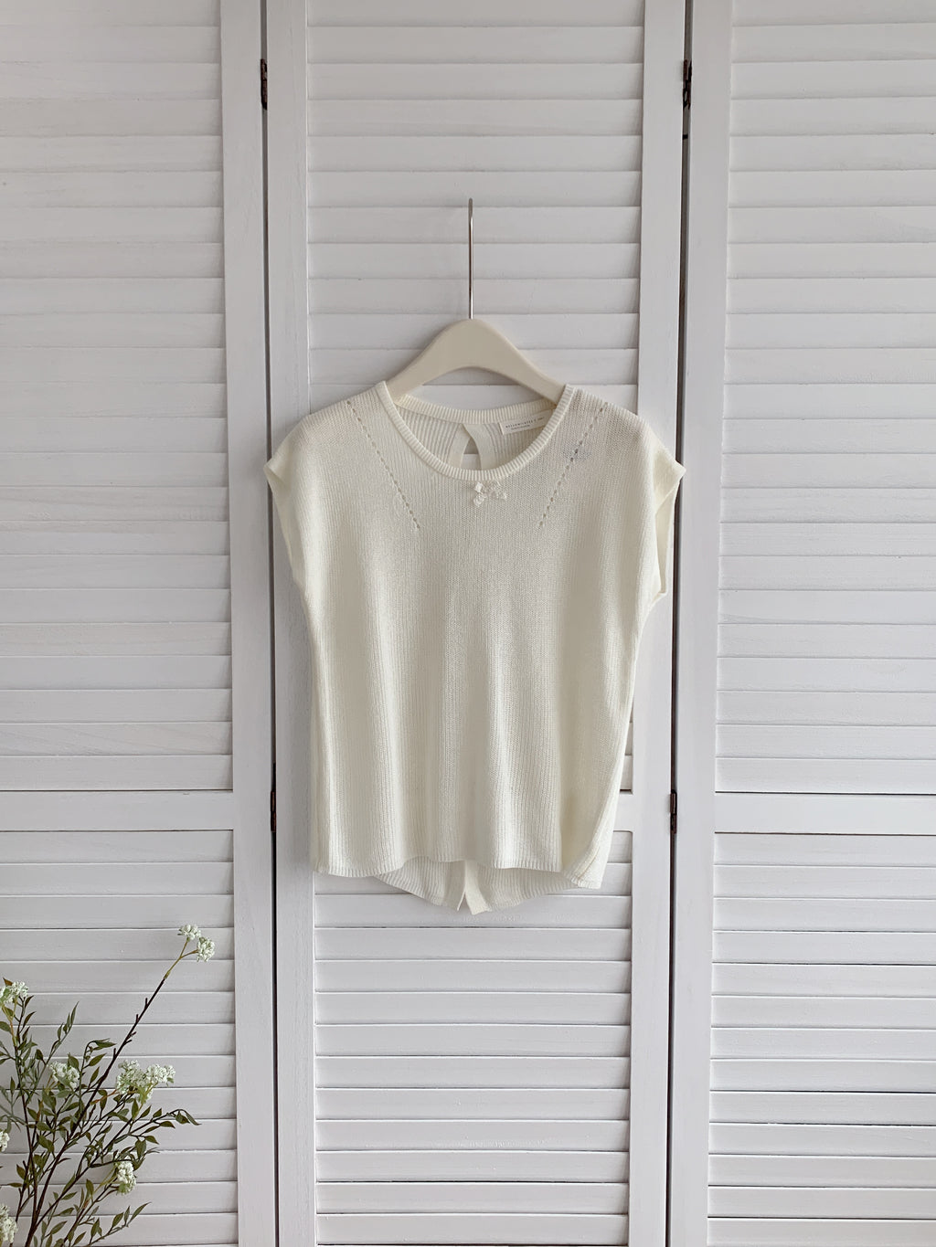 HELLO MILK TEE- 86516  圓領鏤空衫