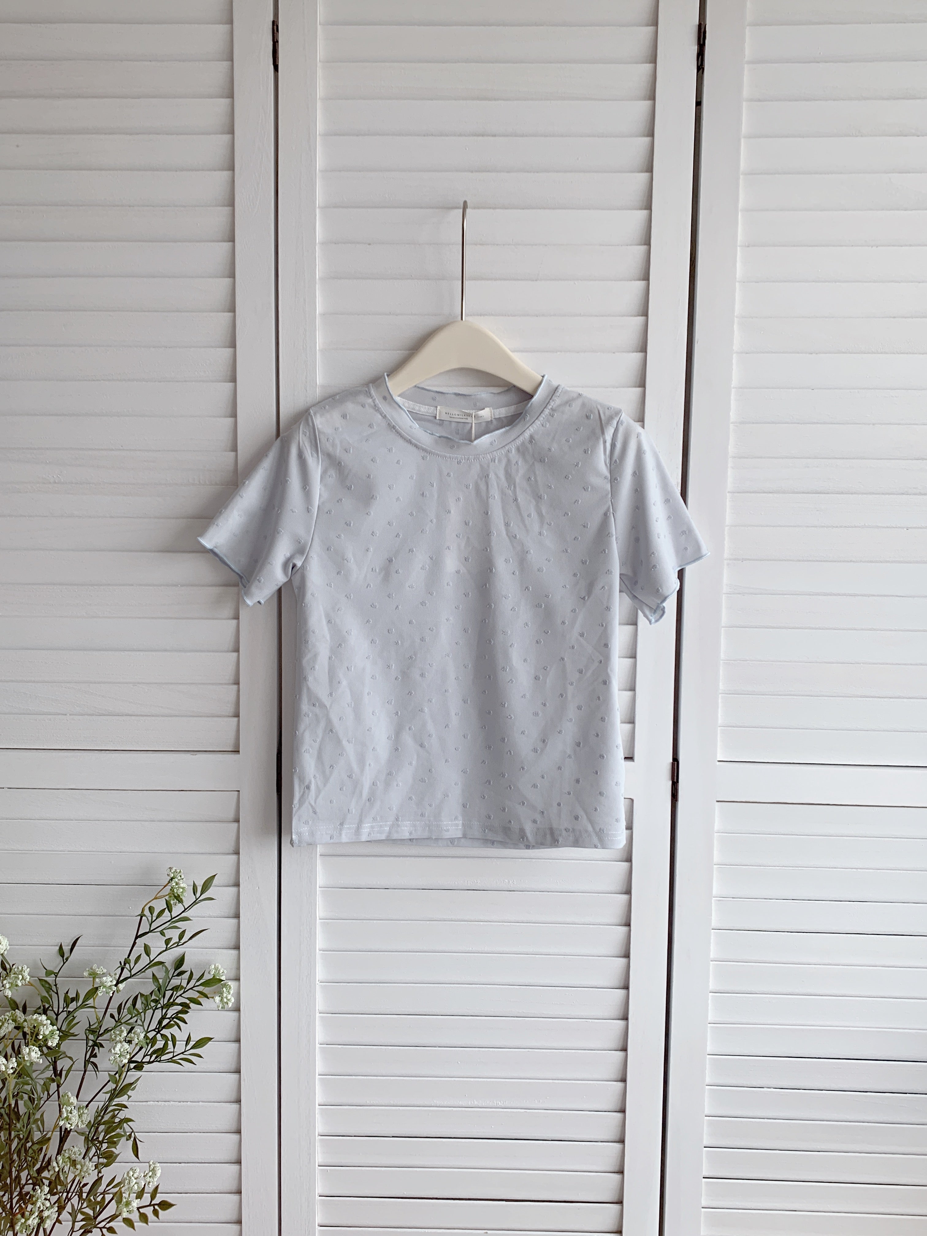HELLO MILK TEE- 86479  木耳邊短袖