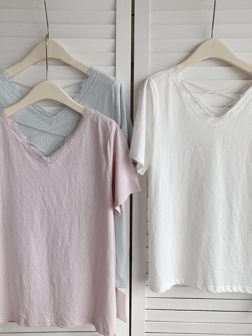 HELLO MILK TEE- 86504  蕾絲拼接衫