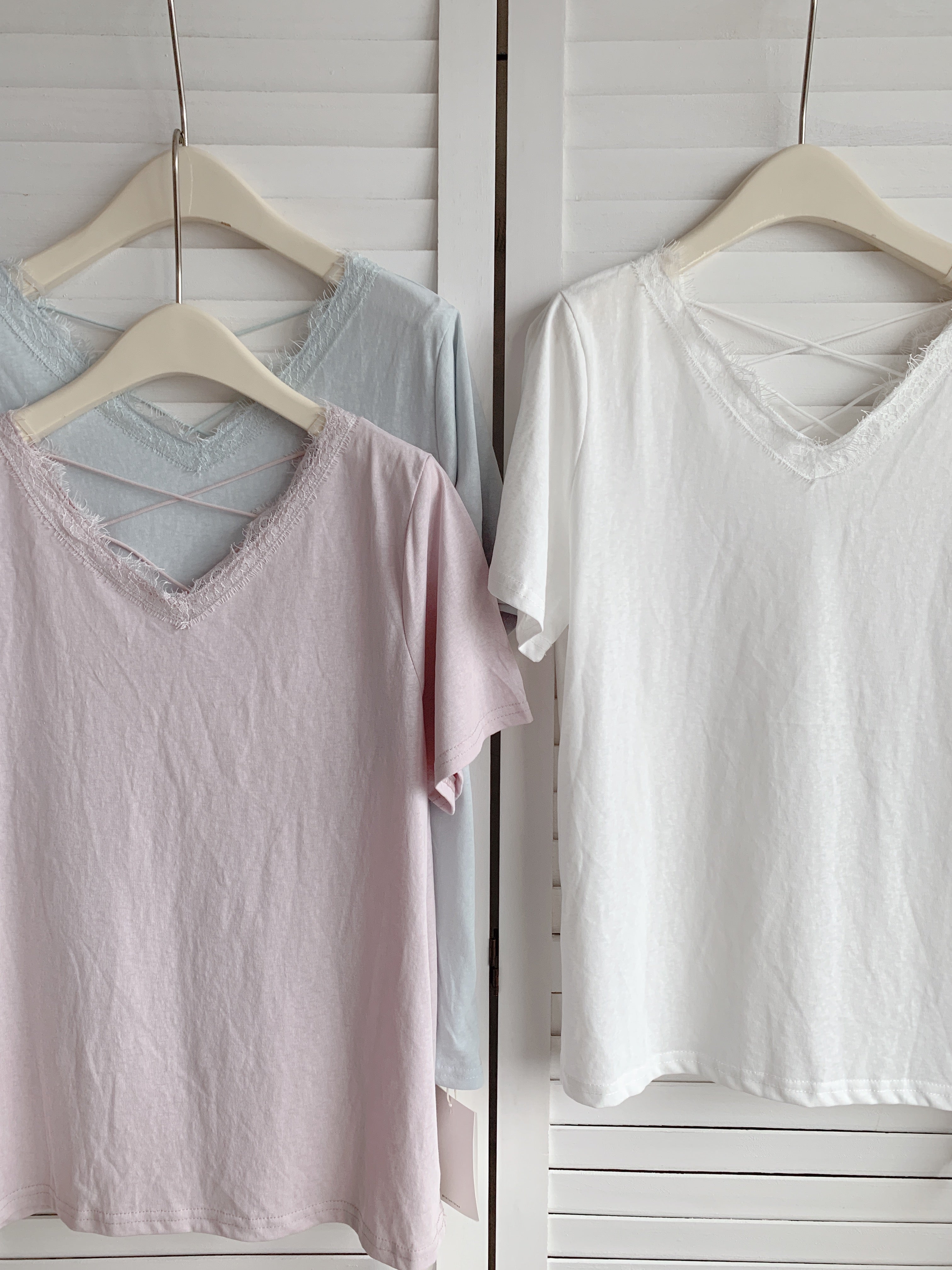 HELLO MILK TEE- 86504  蕾絲拼接衫