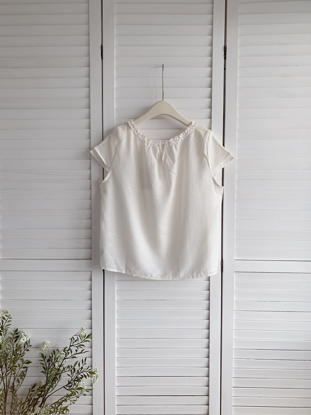 HELLO MILK TEE- 86567  木耳邊短袖