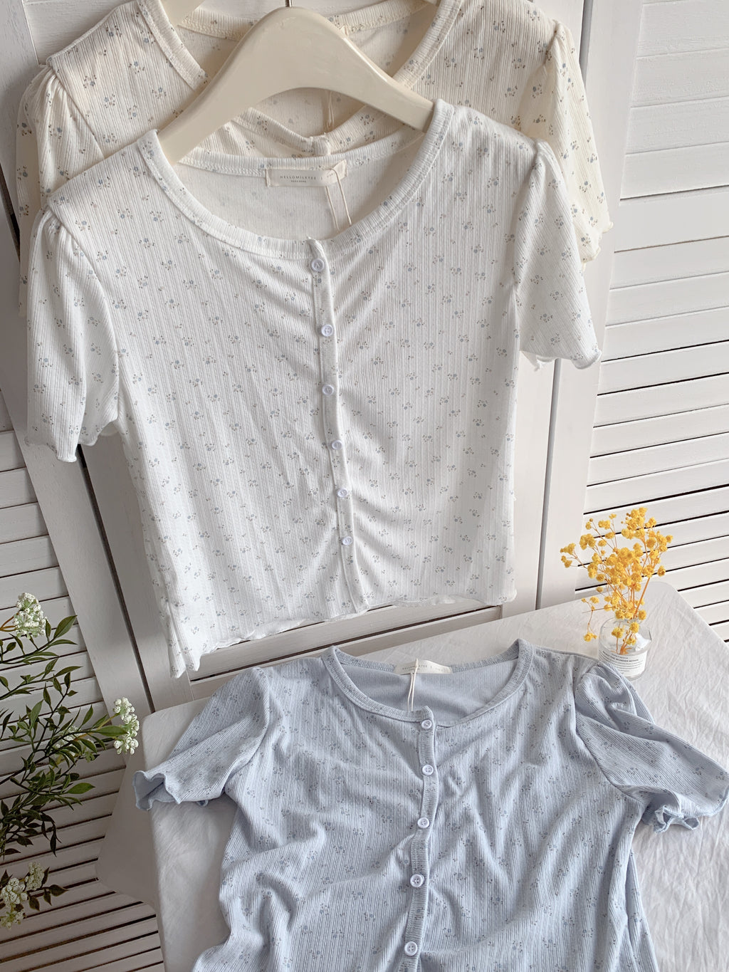 HELLO MILK TEE- 86582  碎花上衣