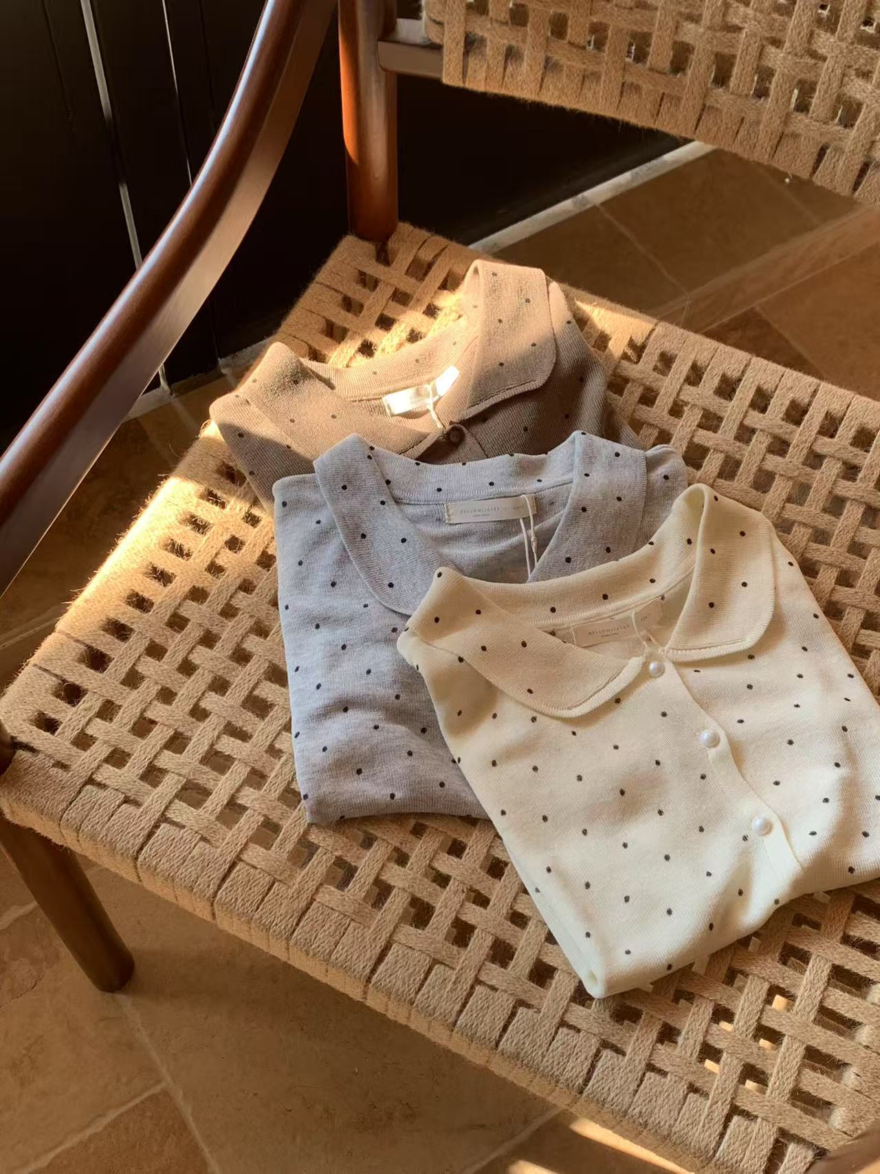 HELLO MILK TEE- 86661   波點翻領衫
