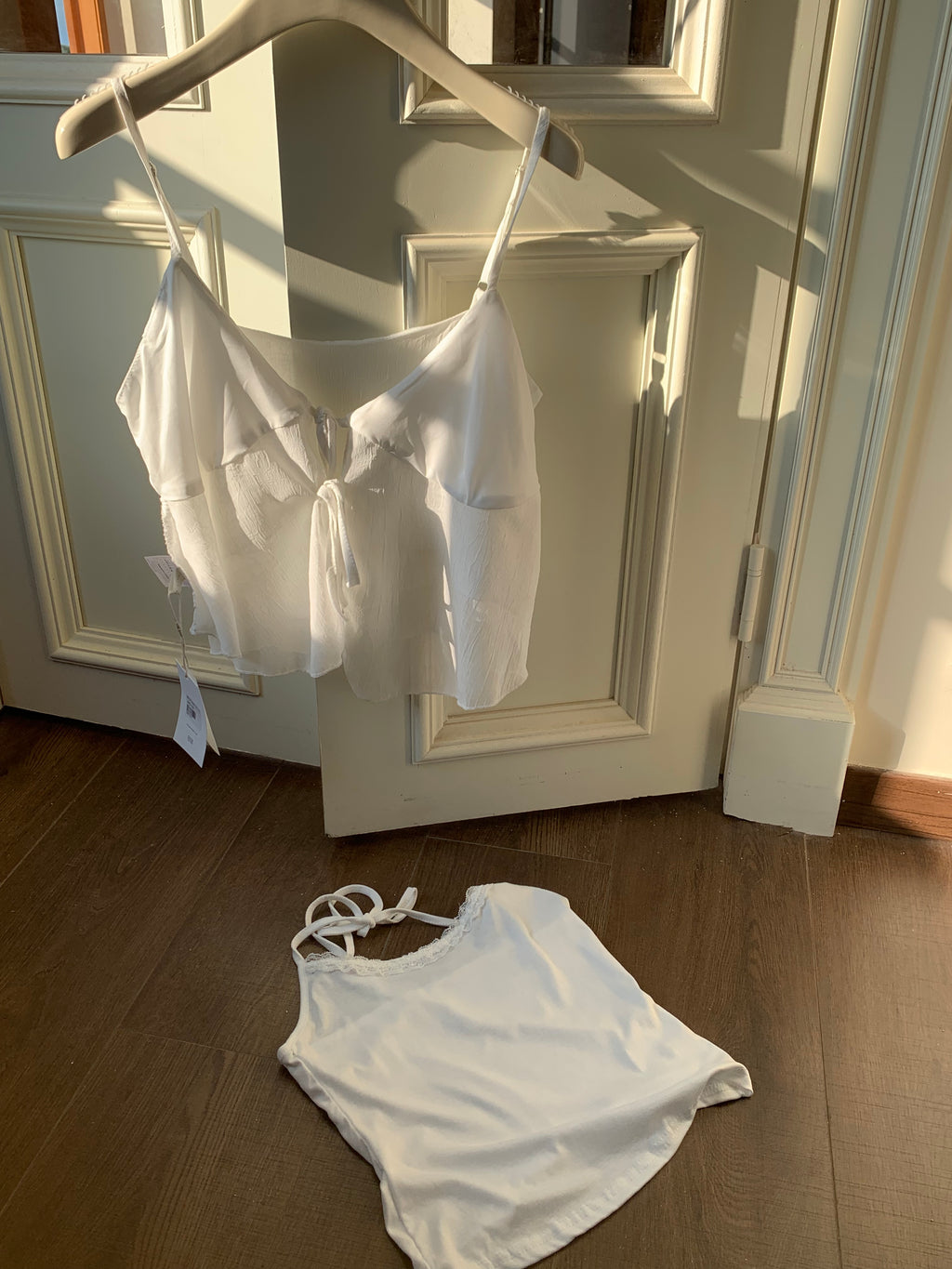HELLO MILK TEE- 86737   吊帶兩件套