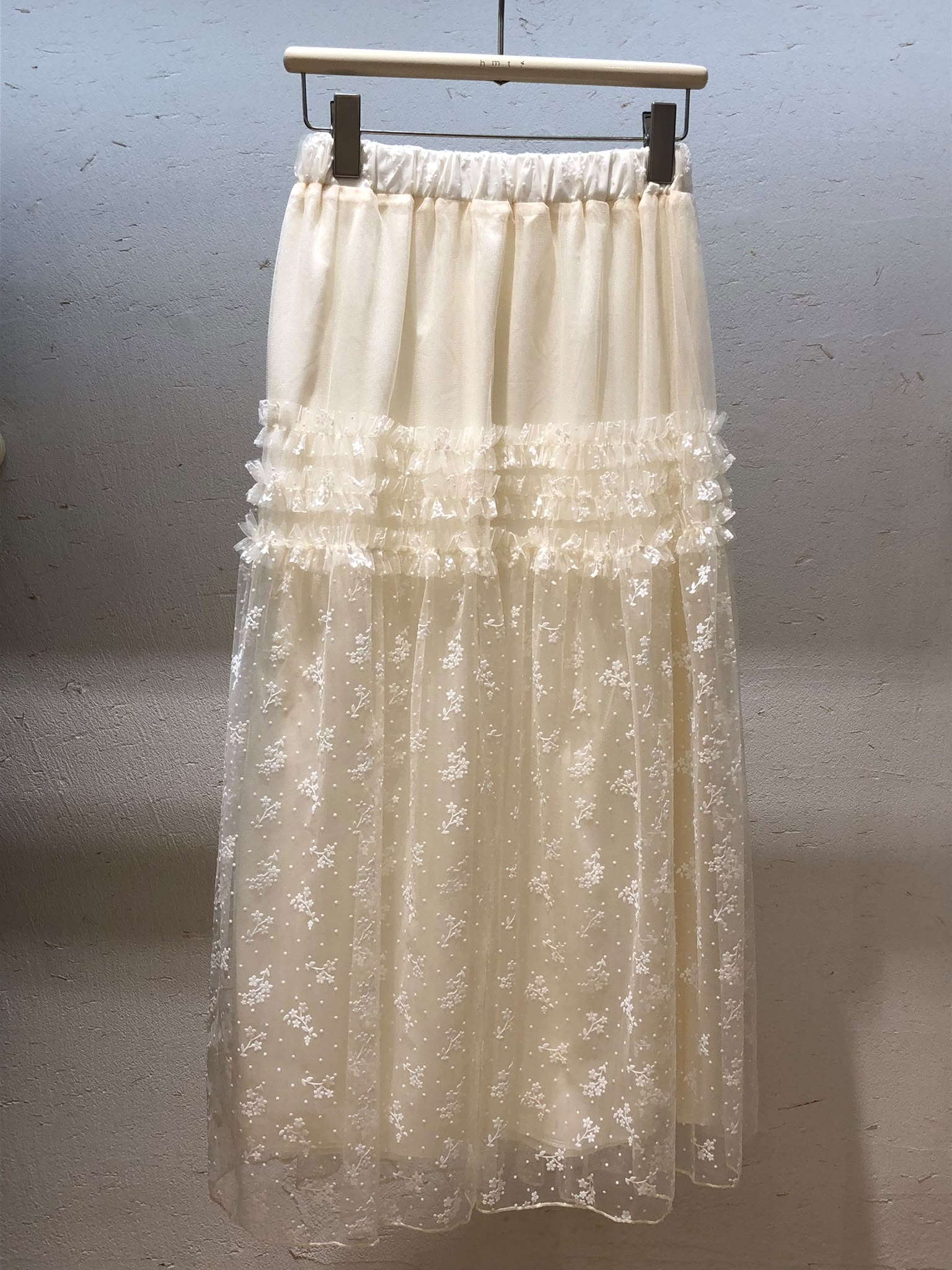 HELLO MILK TEE- 86724   花邊半裙
