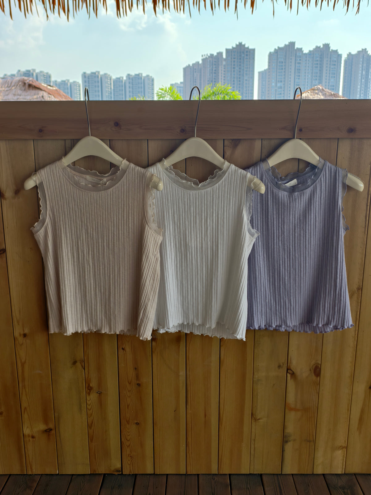 HELLO MILK TEE- 86865   拼接無袖衫