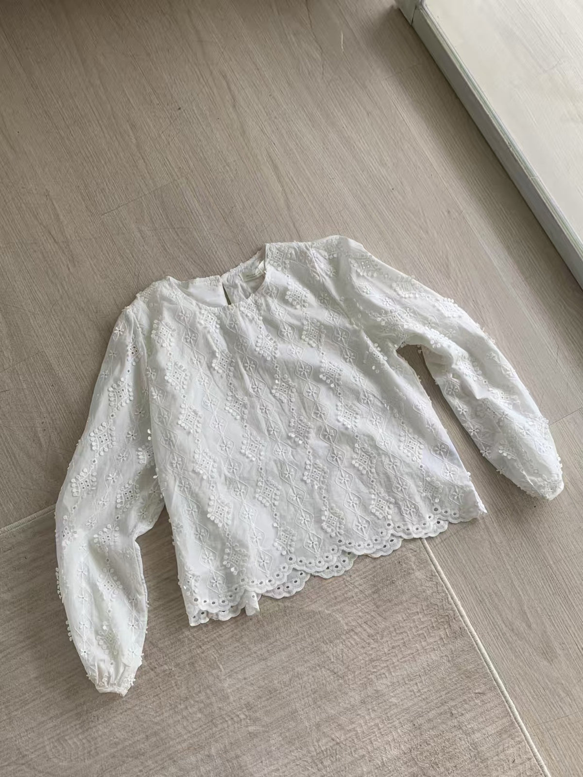 HELLO MILK TEE- 86900    法式小衫
