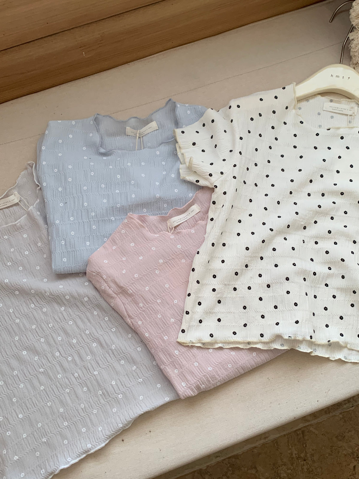 HELLO MILK TEE- 86881   木耳邊小衫